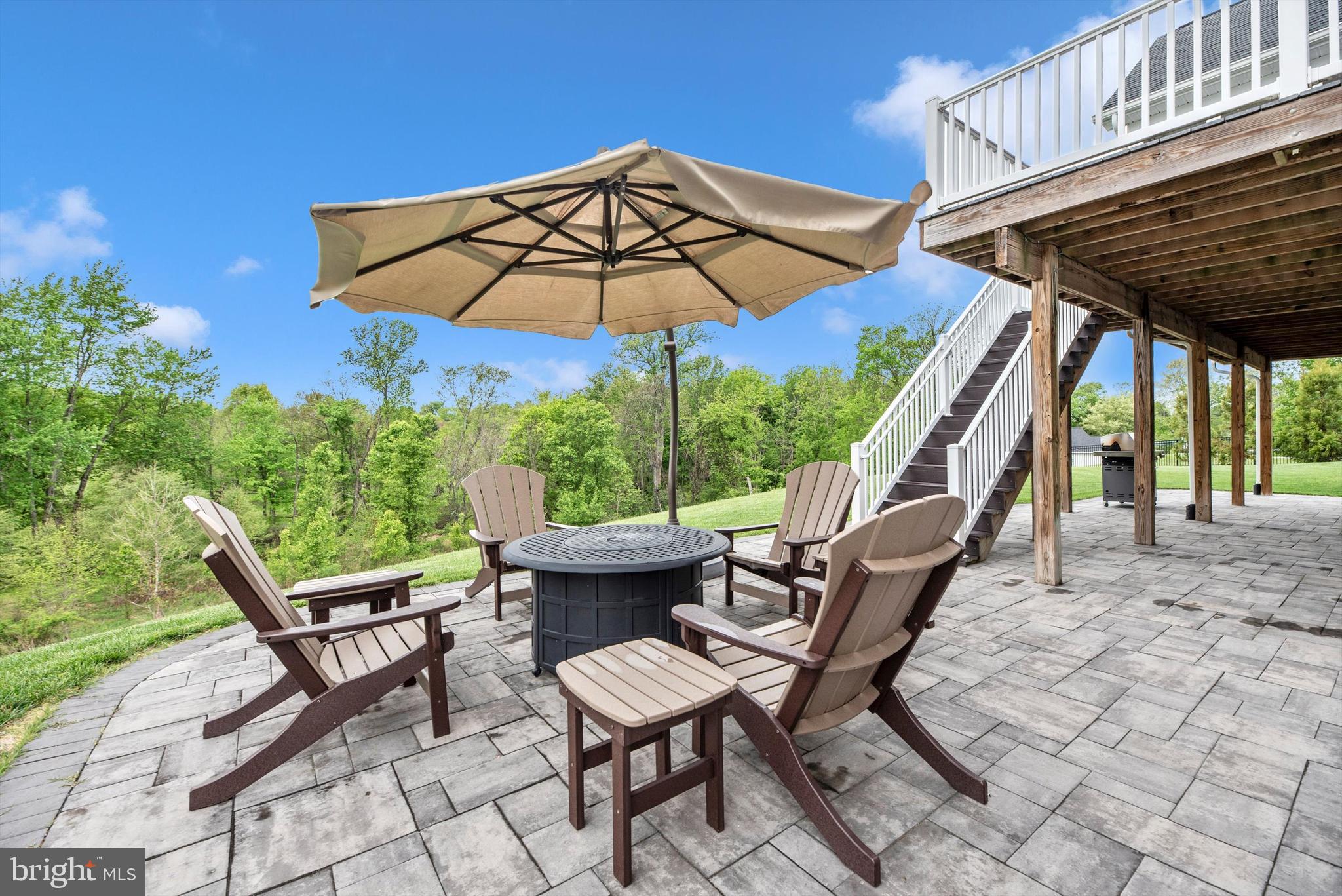 SPRING HOLLOW - Residential