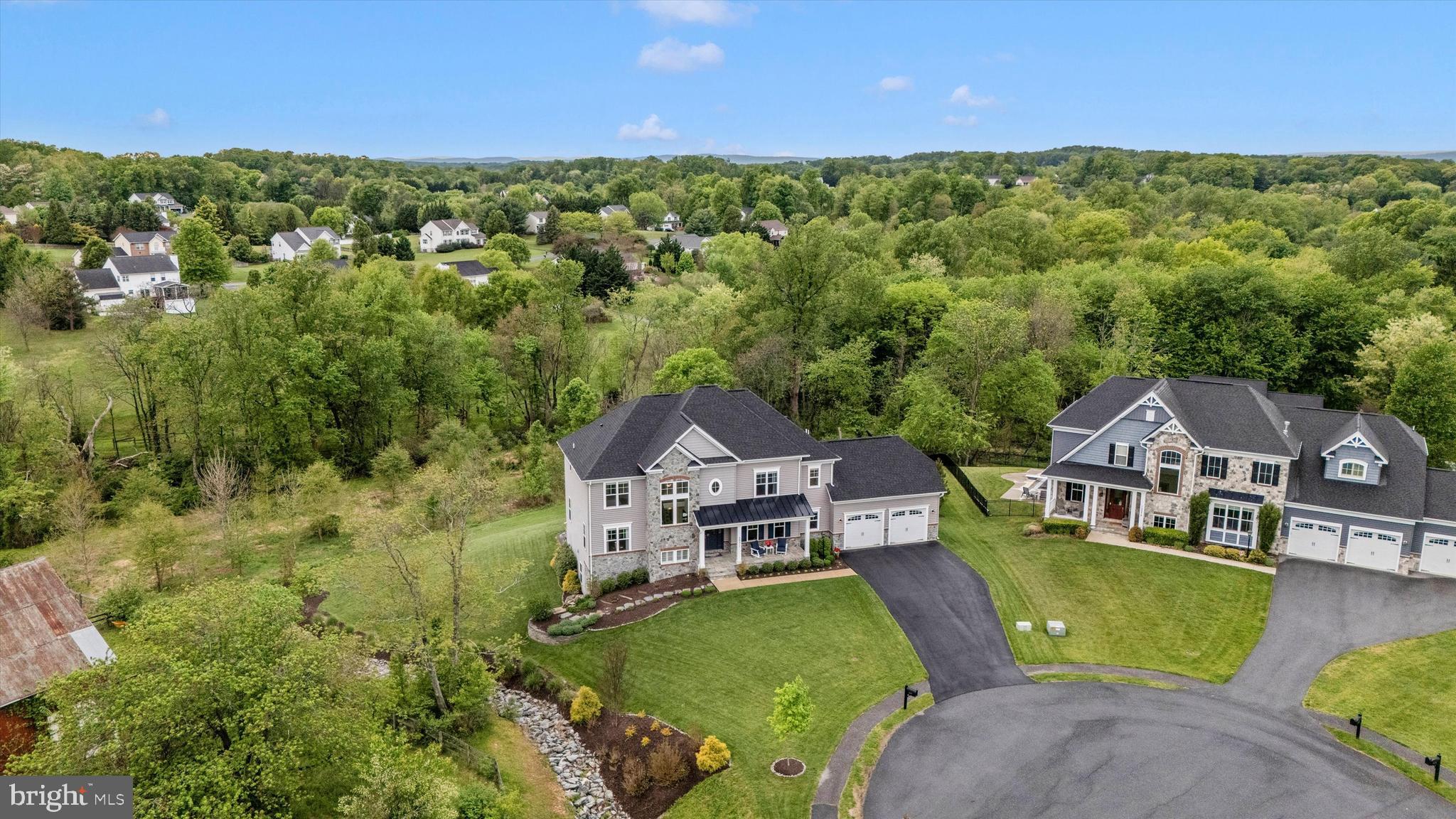 SPRING HOLLOW - Residential