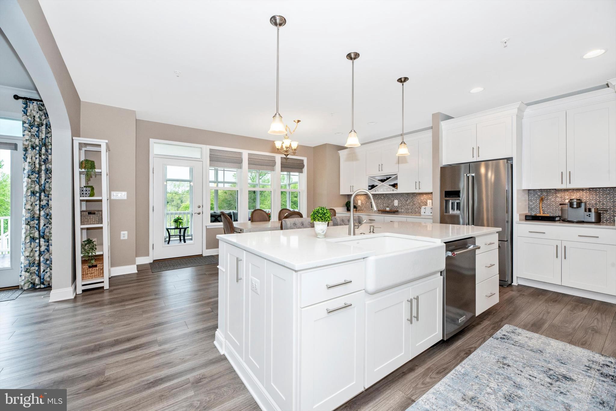 SPRING HOLLOW - Residential