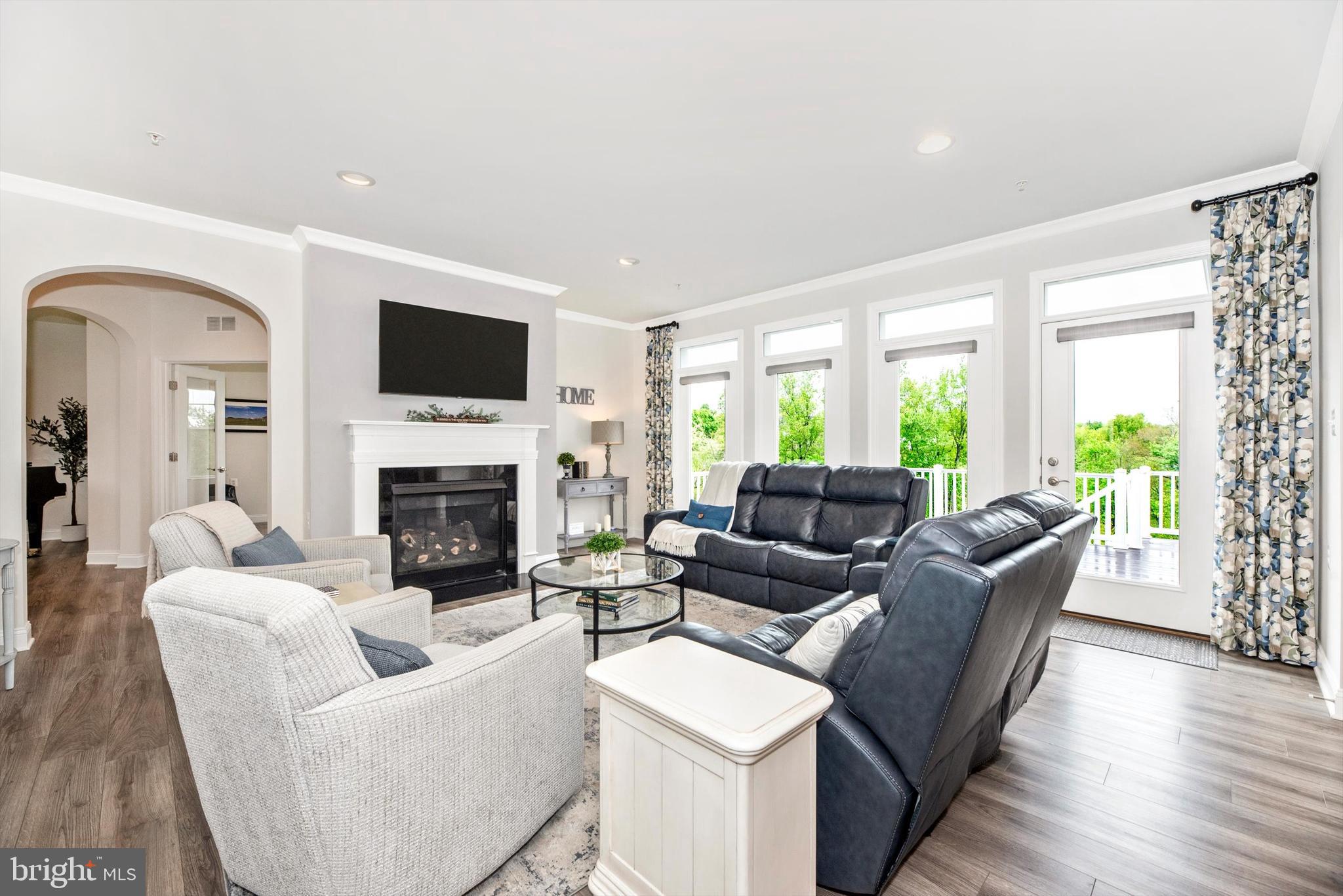 SPRING HOLLOW - Residential