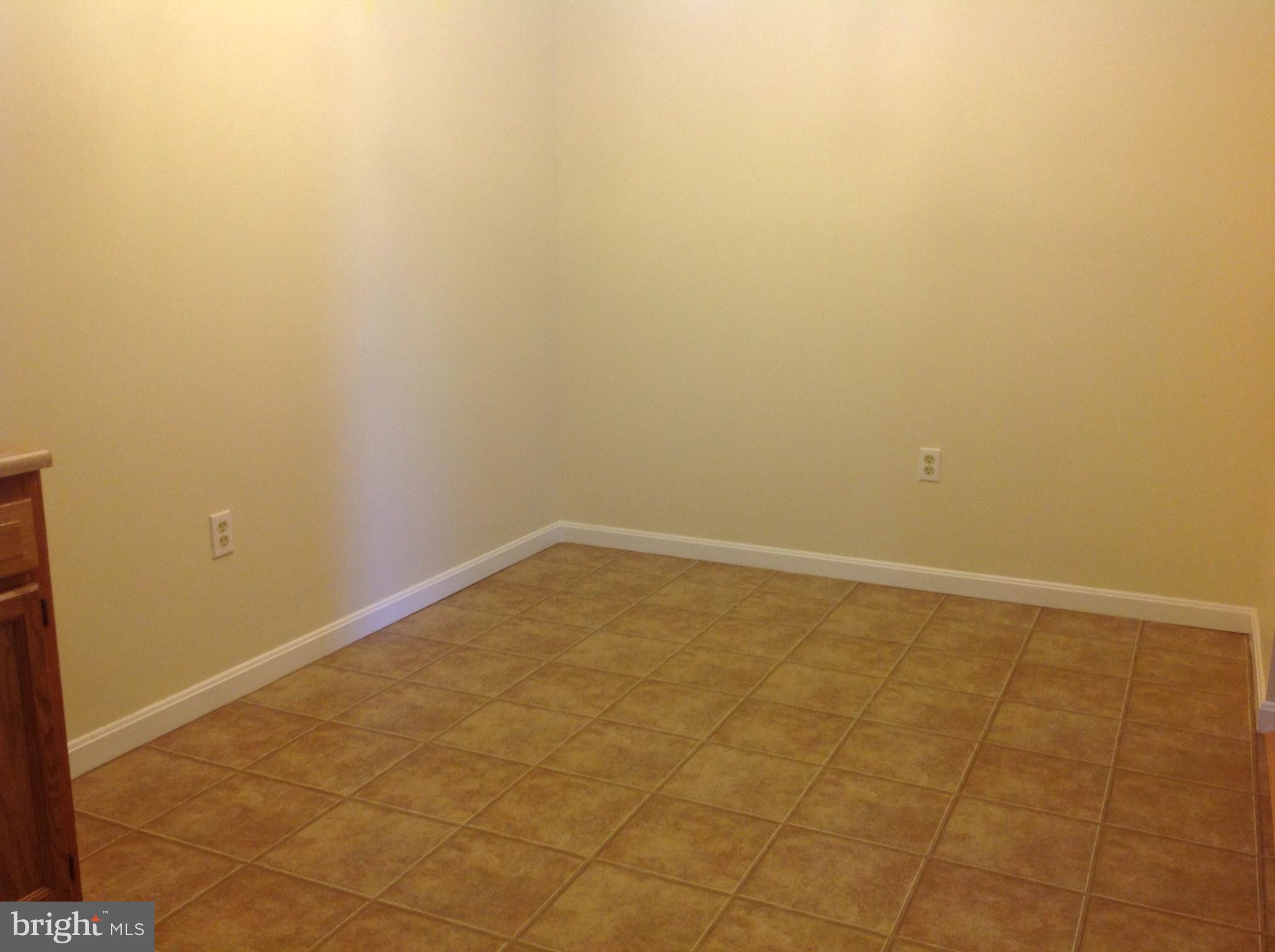 SIGNAL KNOB STATION - Residential Lease