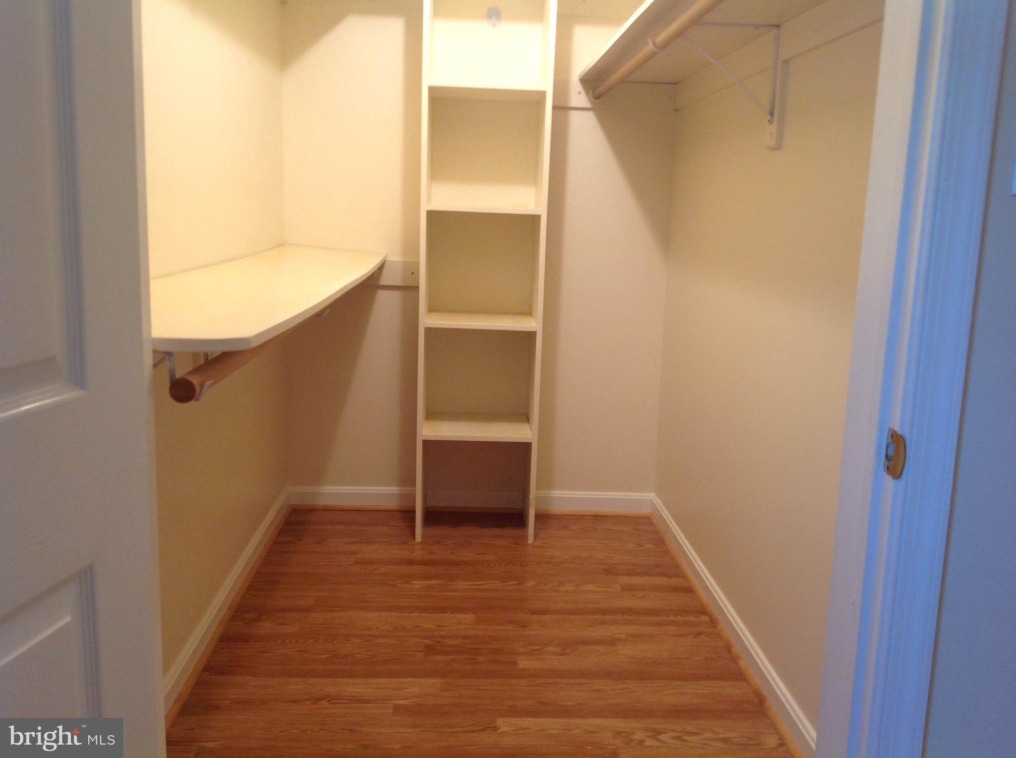 SIGNAL KNOB STATION - Residential Lease