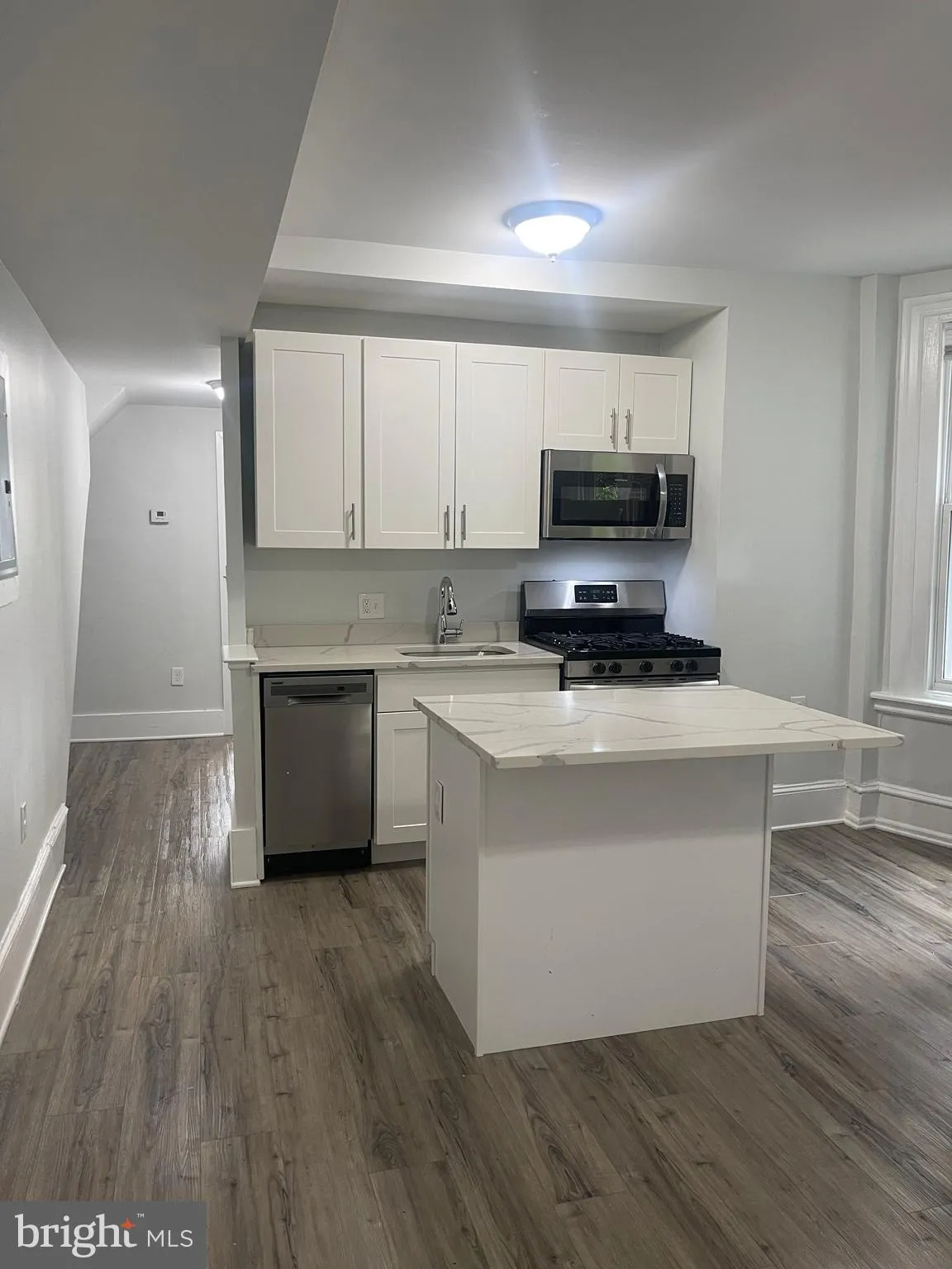 Philadelphia, Pennsylvania 19143, United States, 6 Bedrooms Bedrooms, ,Residential,Active,107268