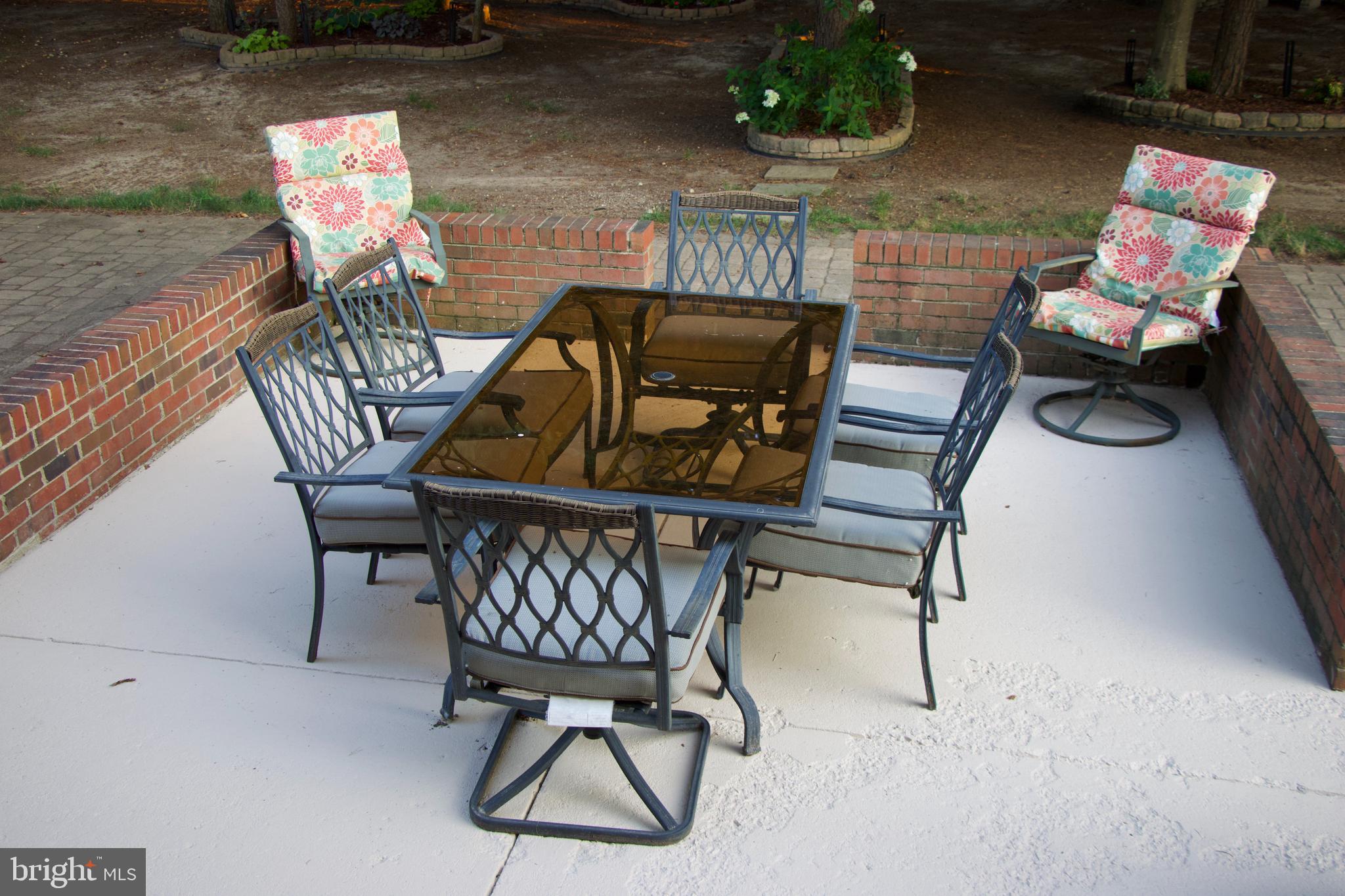 DUNBARTON VILLAGE - Residential