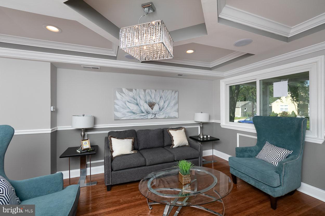 REISTERSTOWN PLAZA - Residential