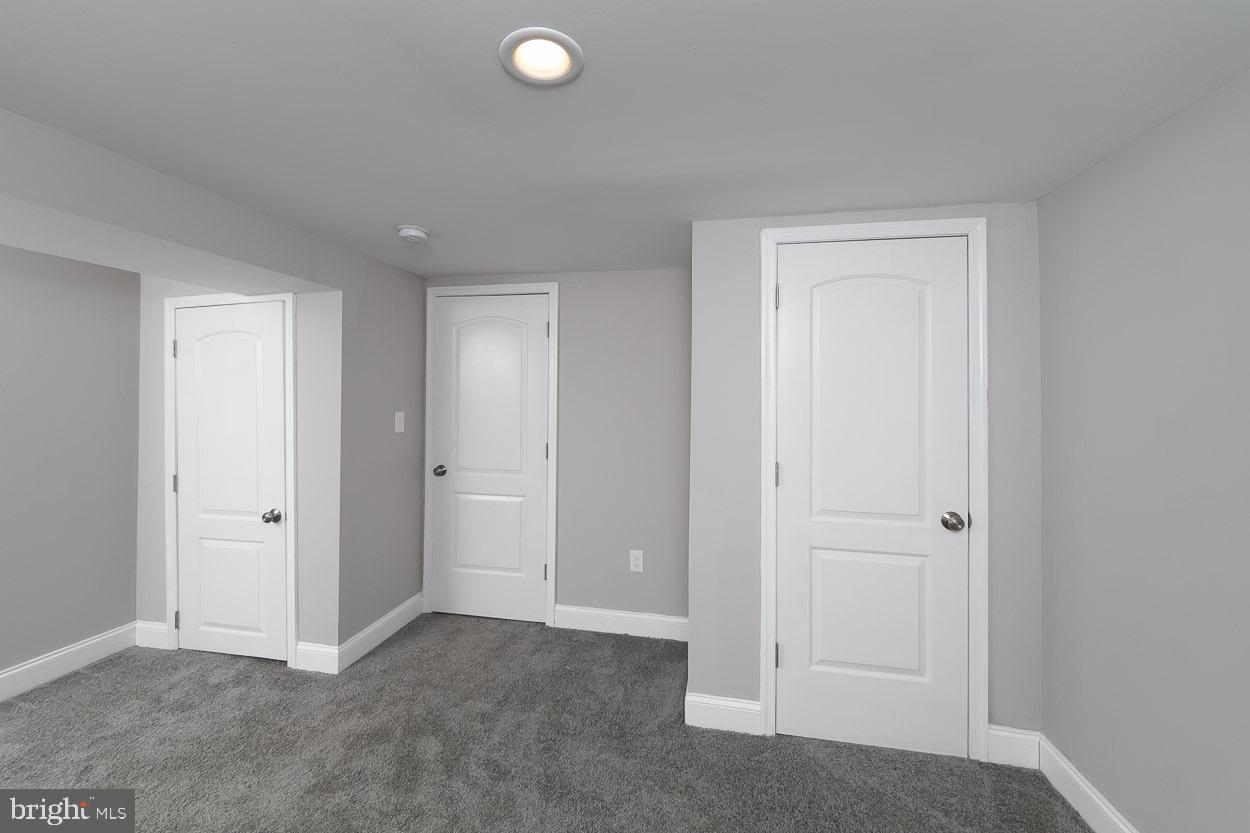 REISTERSTOWN PLAZA - Residential