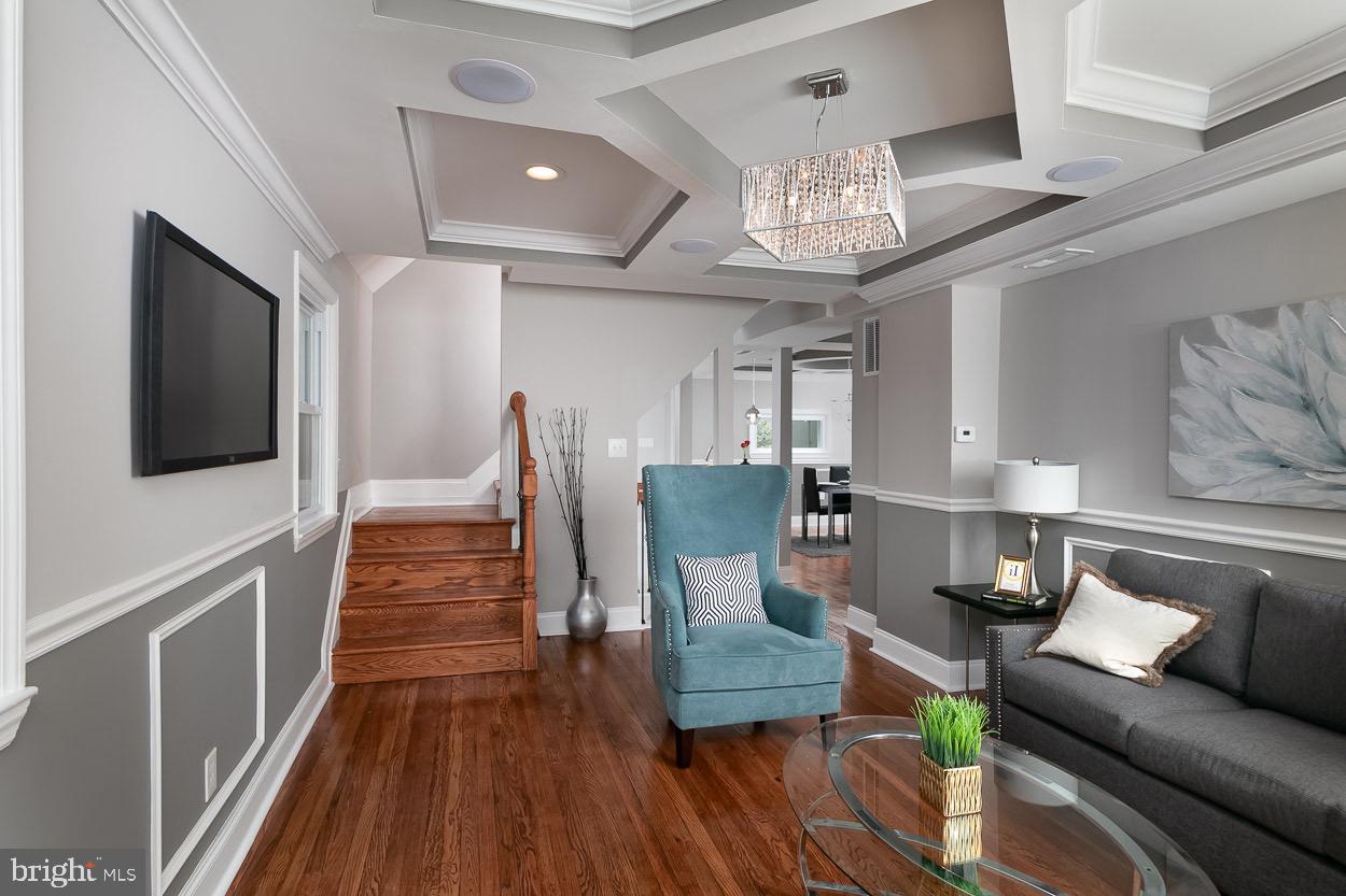 REISTERSTOWN PLAZA - Residential