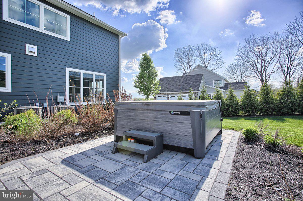 GLENDALE ESTATES - Residential