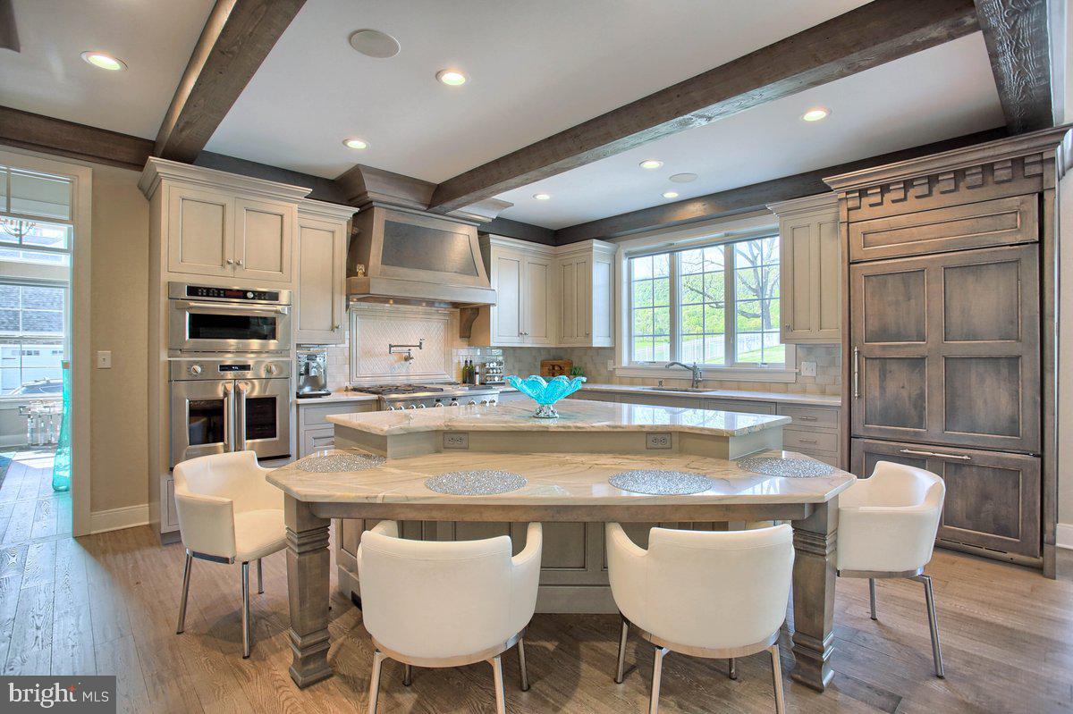 GLENDALE ESTATES - Residential