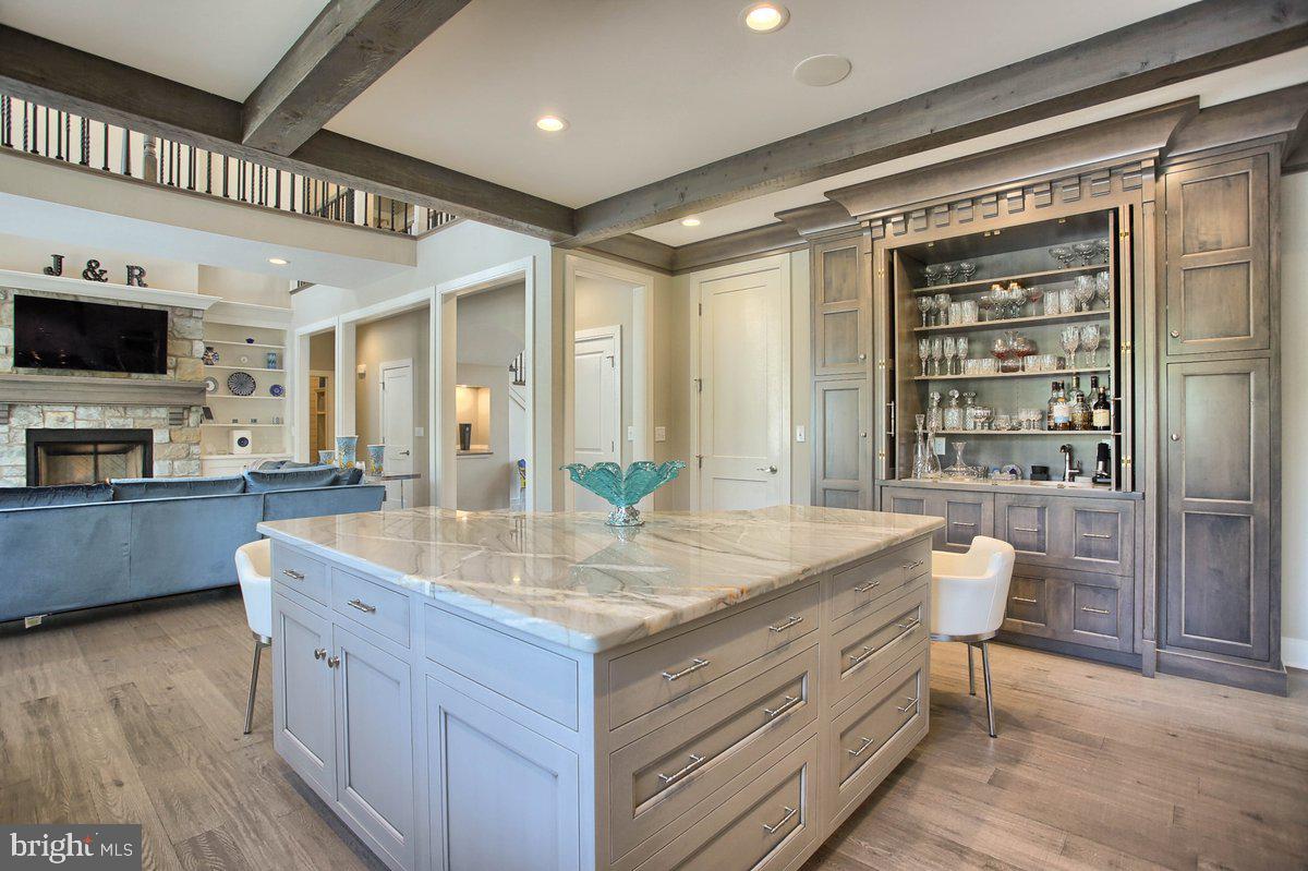 GLENDALE ESTATES - Residential