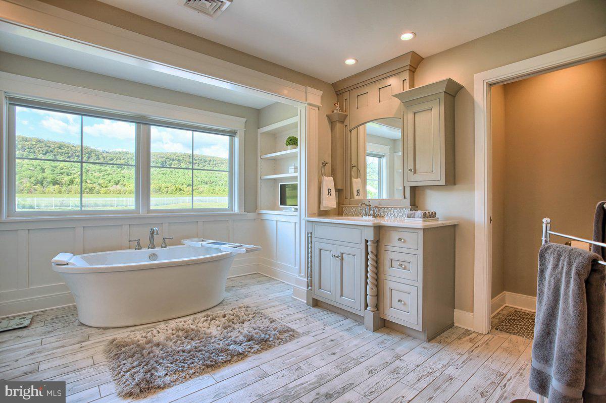 GLENDALE ESTATES - Residential