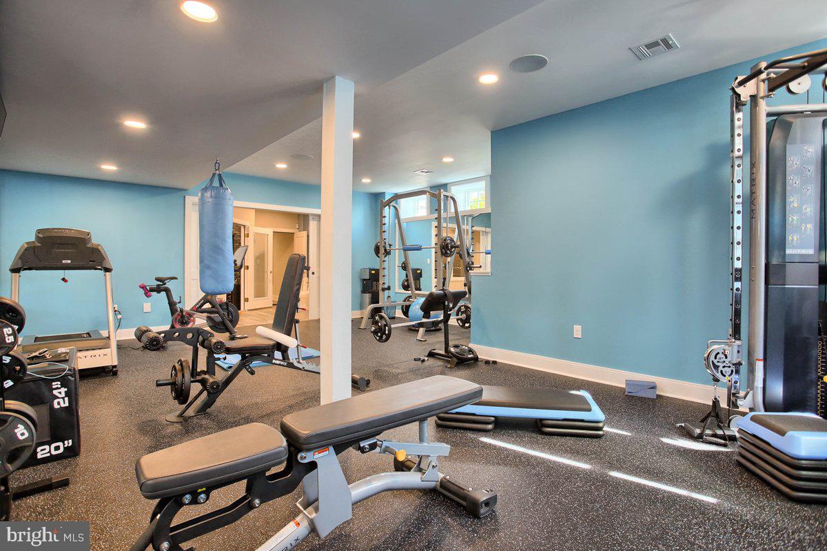 GLENDALE ESTATES - Residential