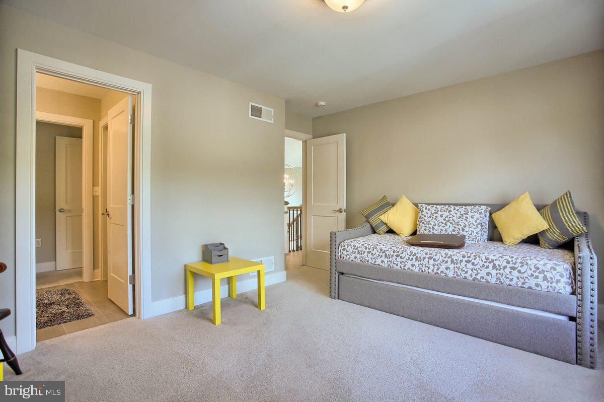 GLENDALE ESTATES - Residential