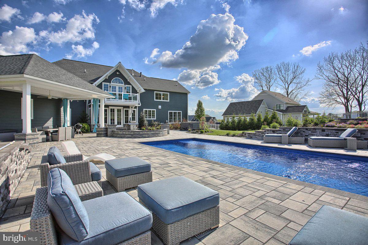 GLENDALE ESTATES - Residential