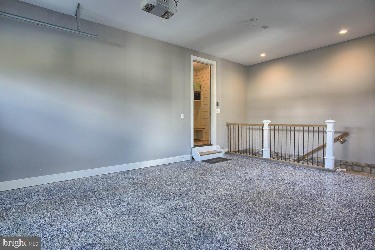 GLENDALE ESTATES - Residential