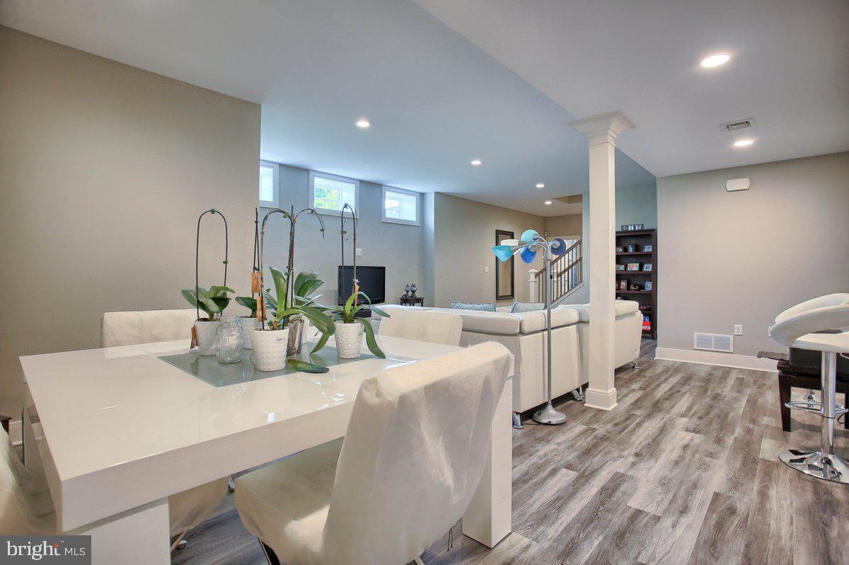 GLENDALE ESTATES - Residential