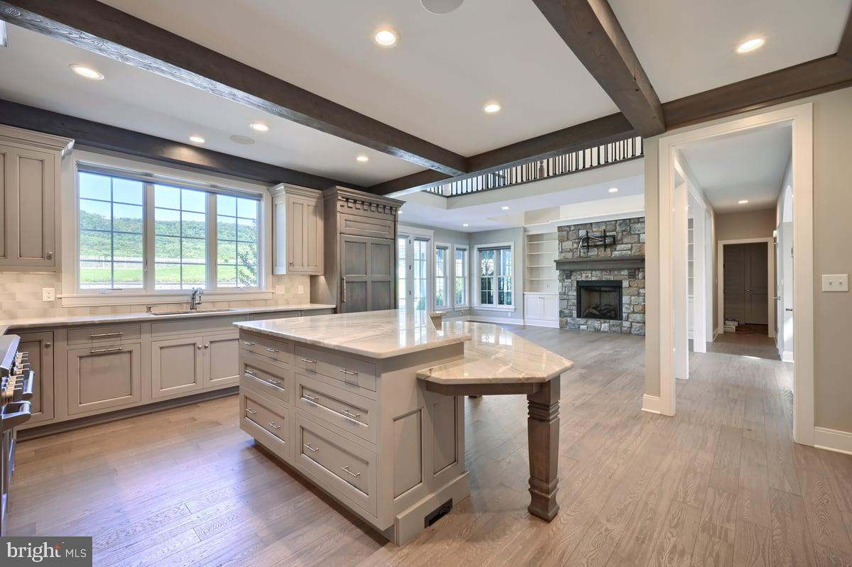 GLENDALE ESTATES - Residential