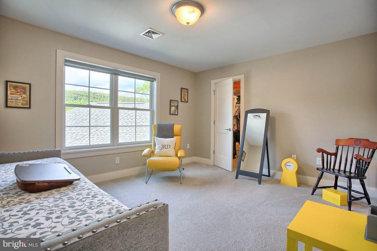 GLENDALE ESTATES - Residential