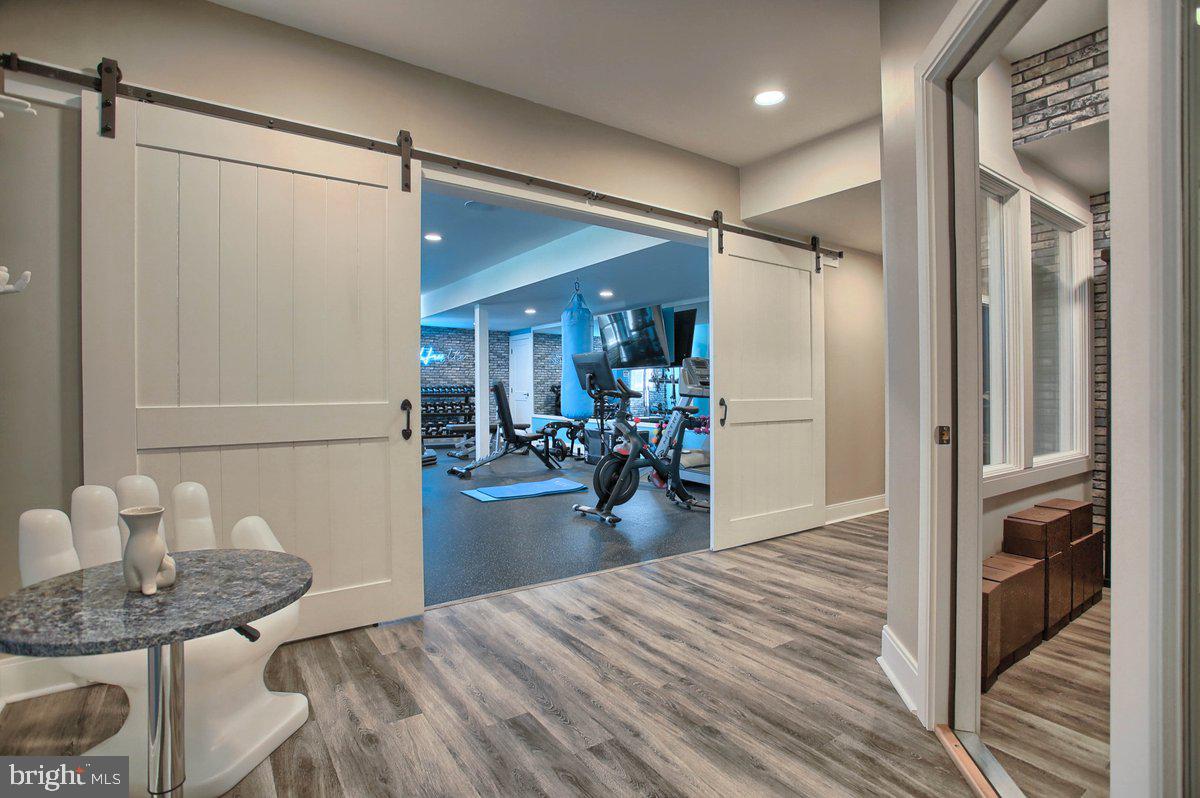 GLENDALE ESTATES - Residential