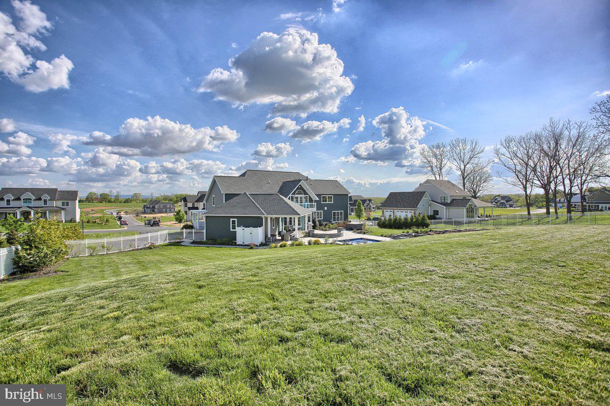 GLENDALE ESTATES - Residential