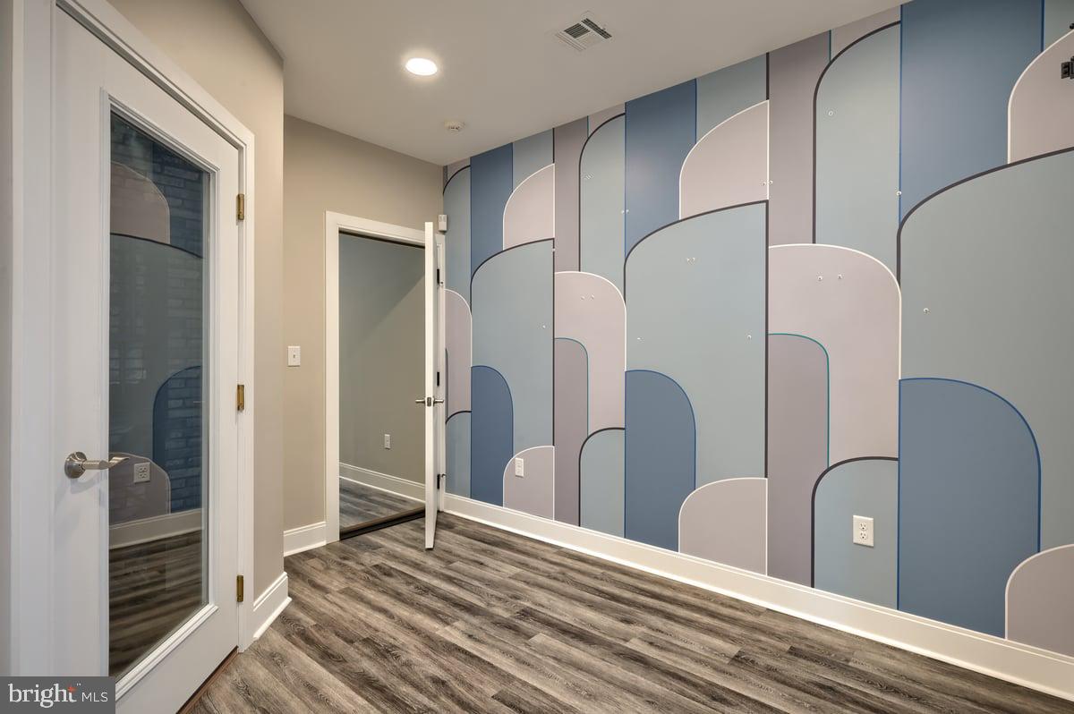 GLENDALE ESTATES - Residential