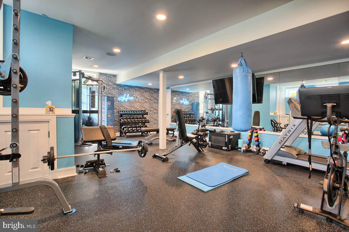 GLENDALE ESTATES - Residential