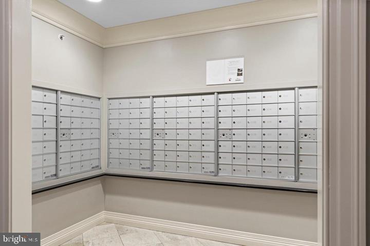 GALLERY AT WHITE FLINT - Residential Lease