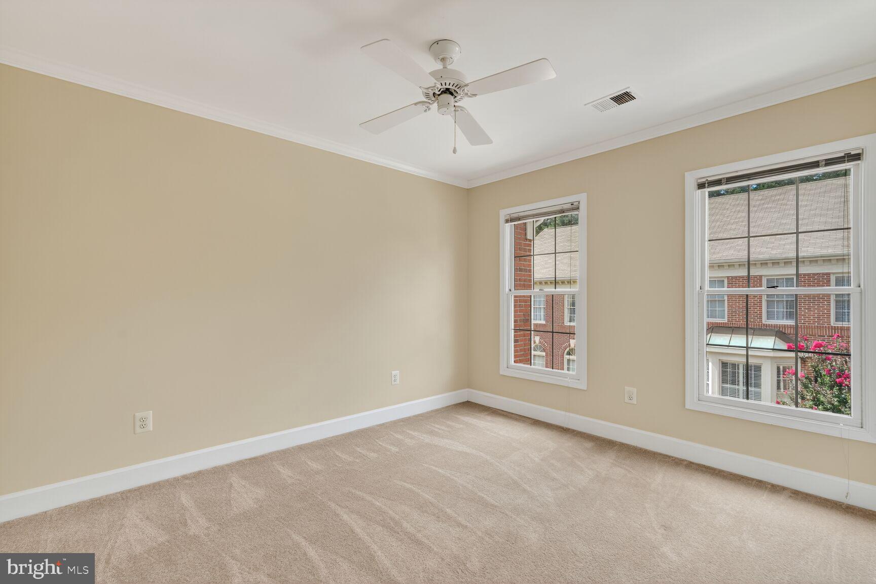 STONEGATE - Residential