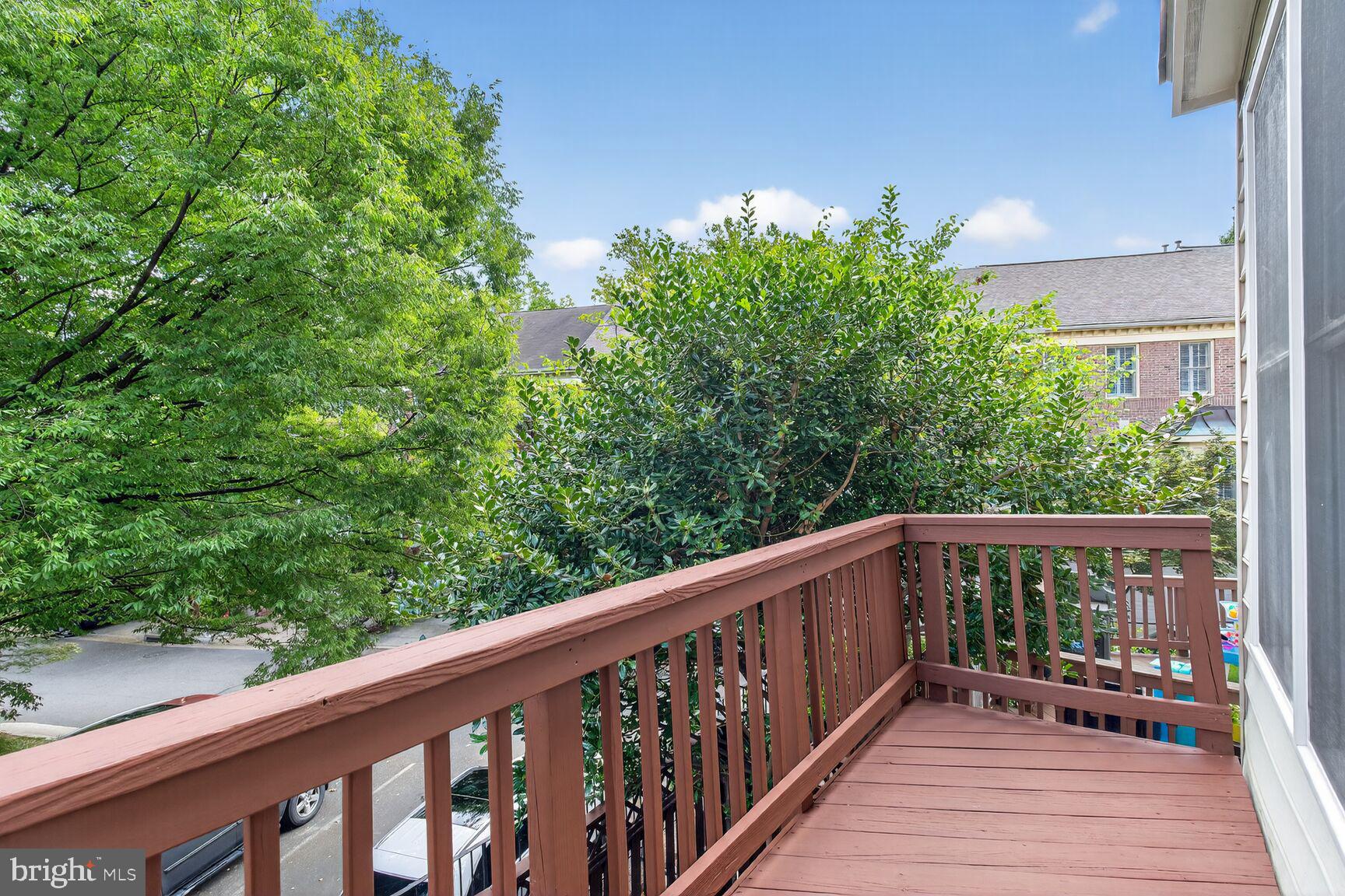 STONEGATE - Residential