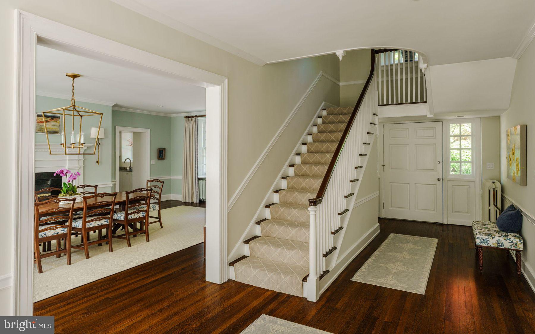 CHESTNUT HILL - Residential