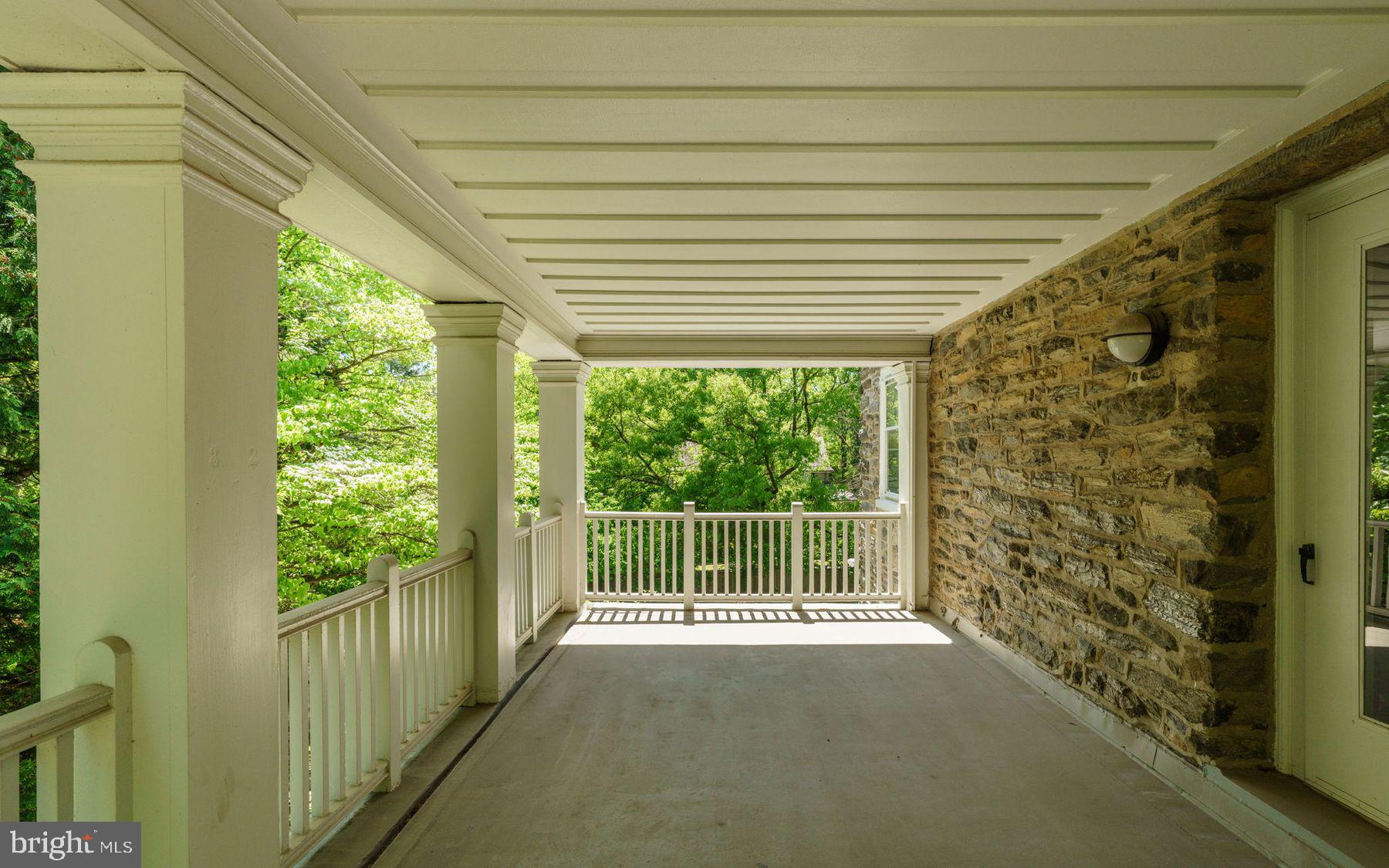 CHESTNUT HILL - Residential