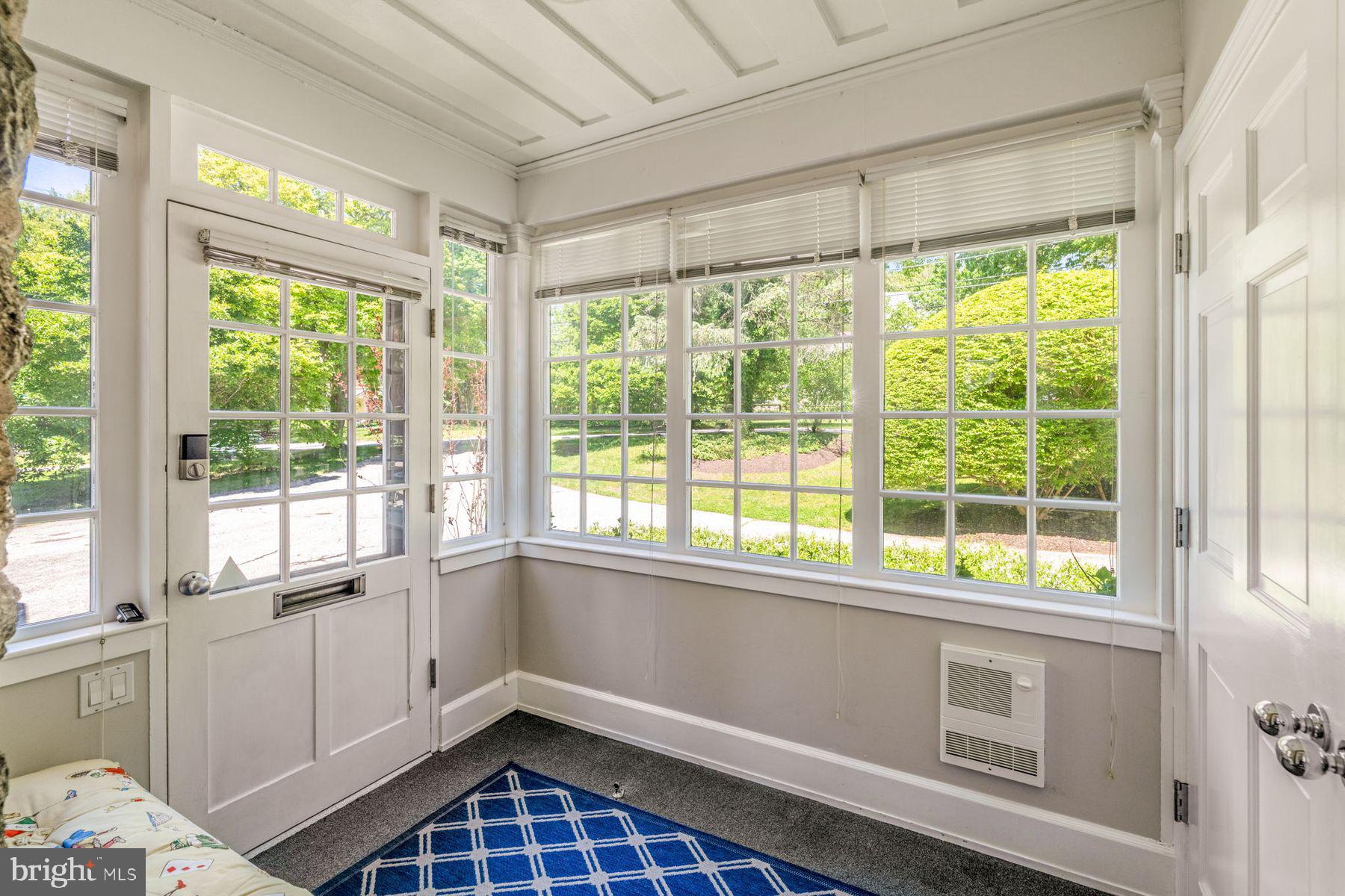 CHESTNUT HILL - Residential