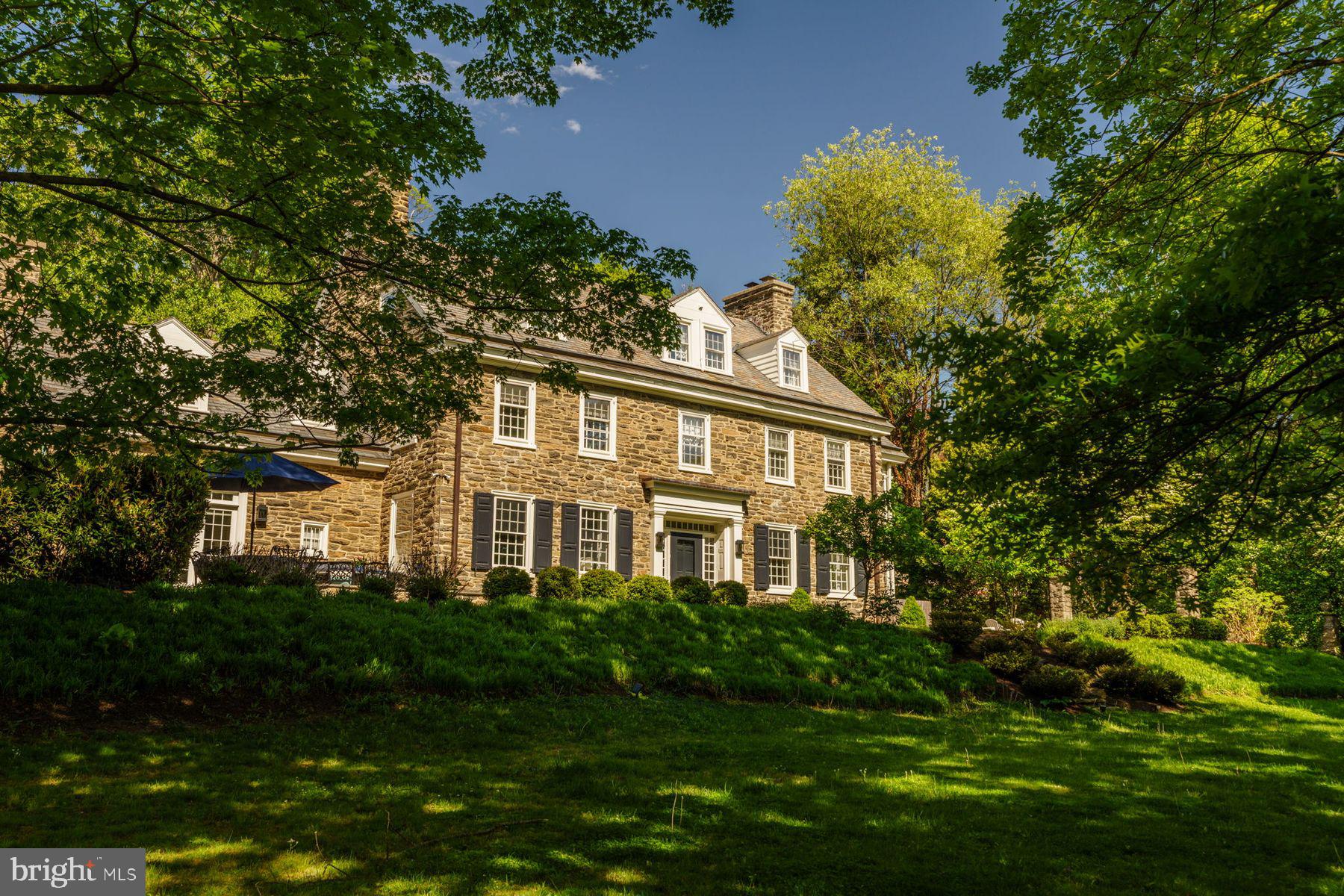 CHESTNUT HILL - Residential