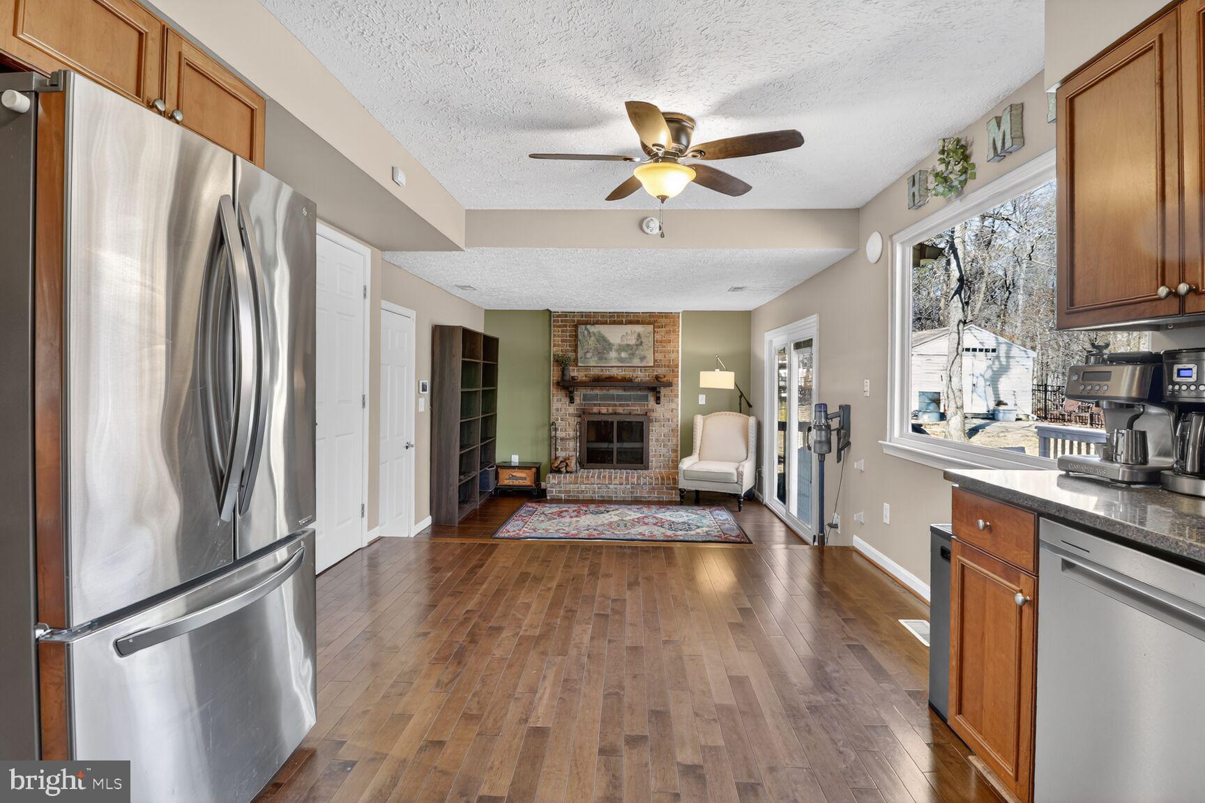 RIDGEFIELD - Residential