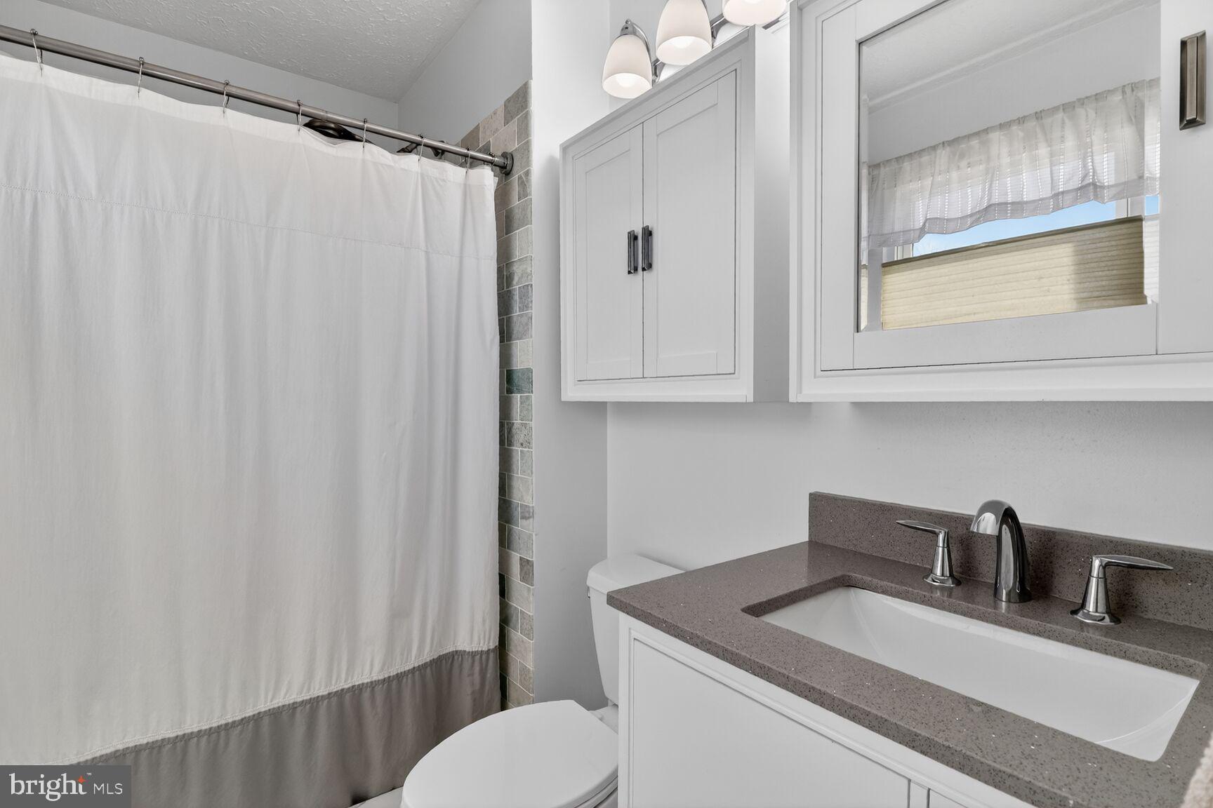 RIDGEFIELD - Residential