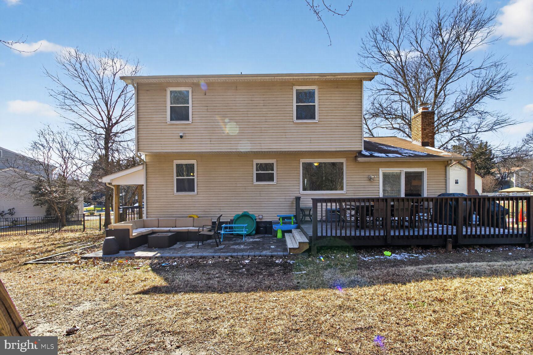 RIDGEFIELD - Residential