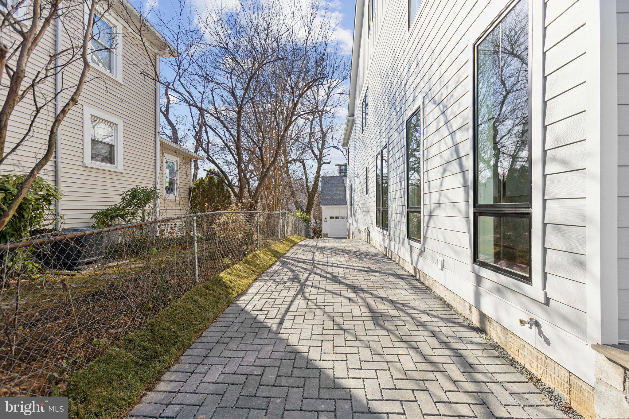 CHERRYDALE - Residential Lease