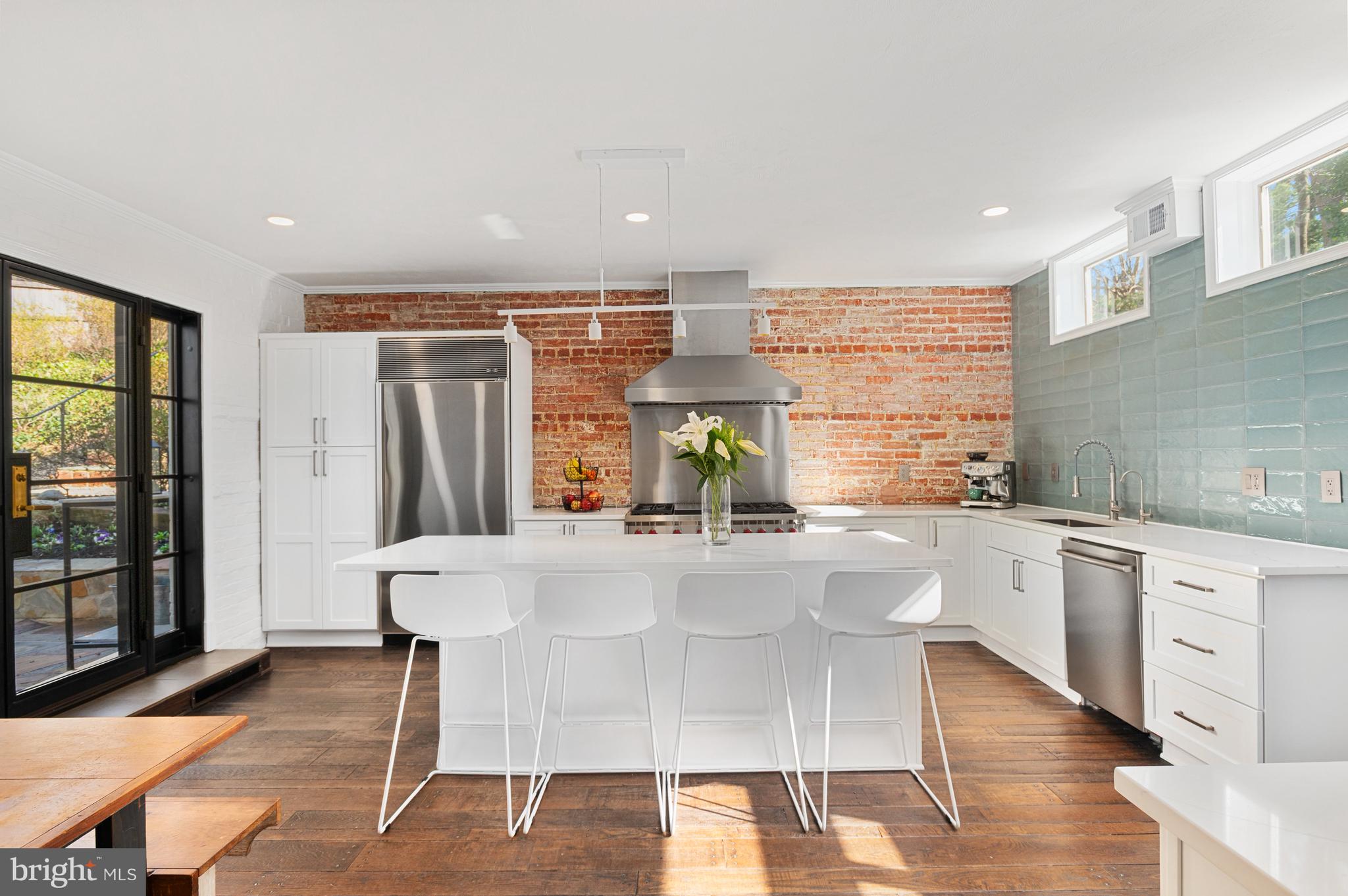WESLEY HEIGHTS - Residential