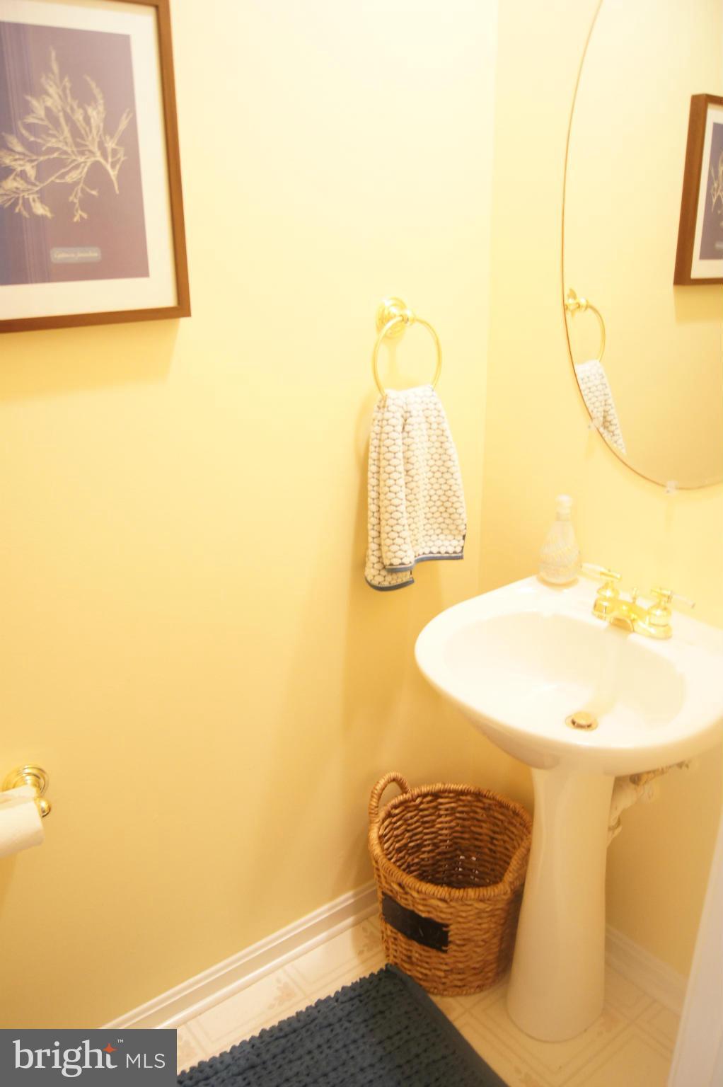 PINE VALLEY - Residential Lease