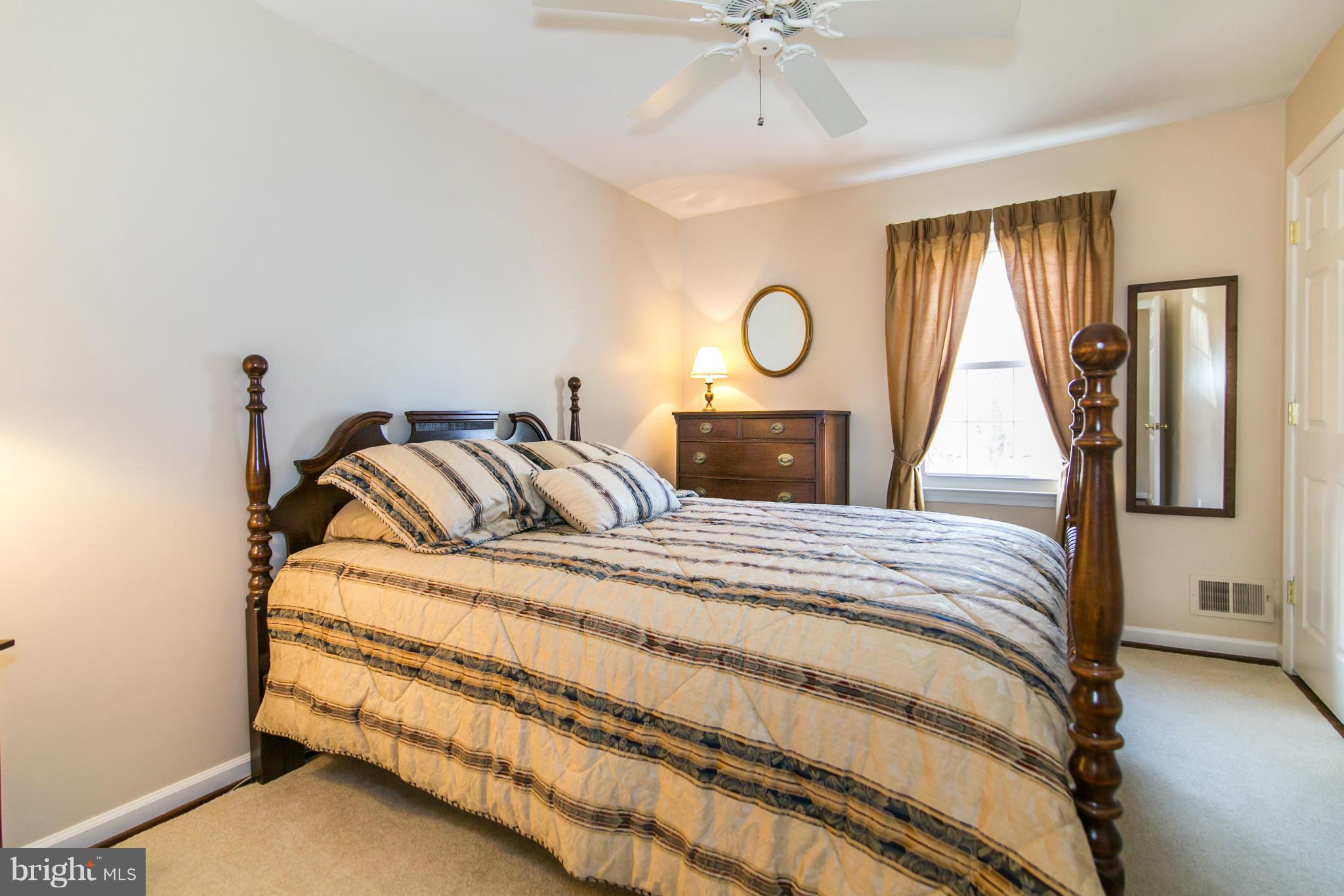 ROLLING VALLEY - Residential