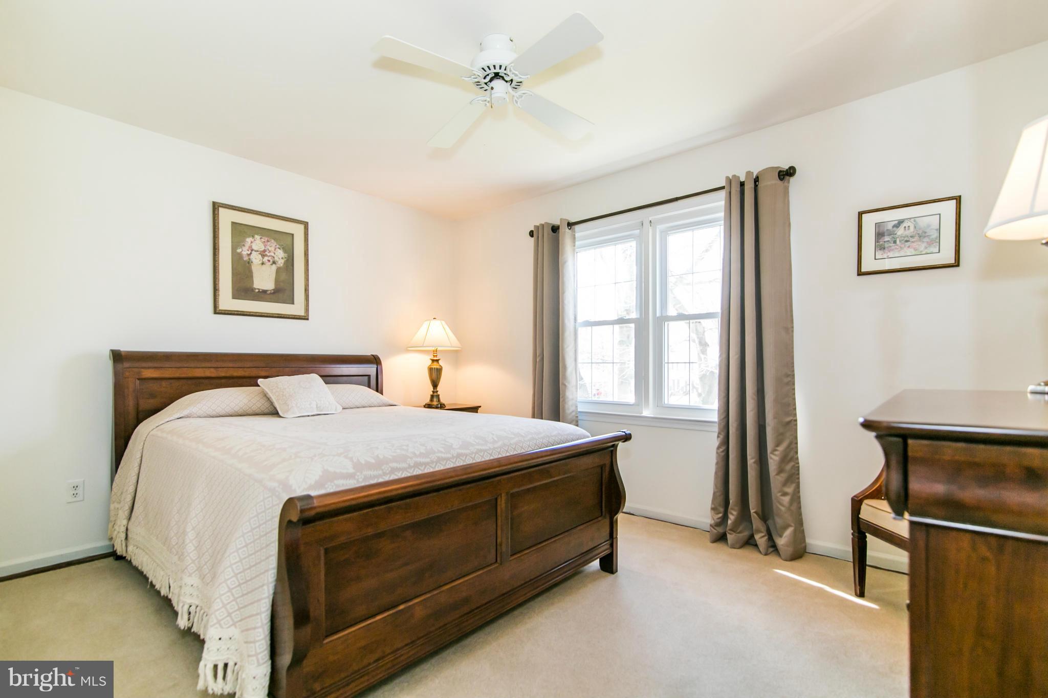 ROLLING VALLEY - Residential