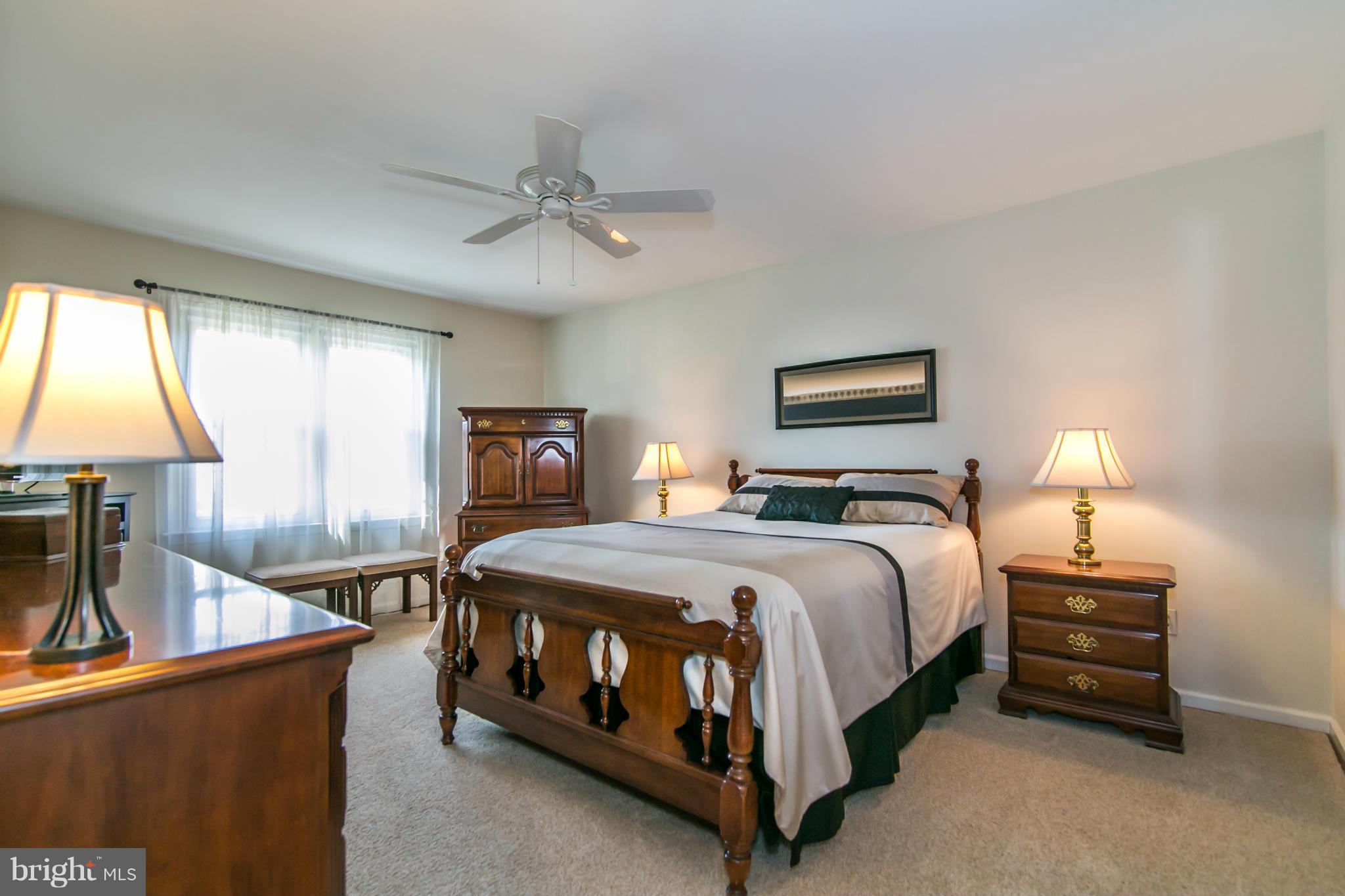 ROLLING VALLEY - Residential