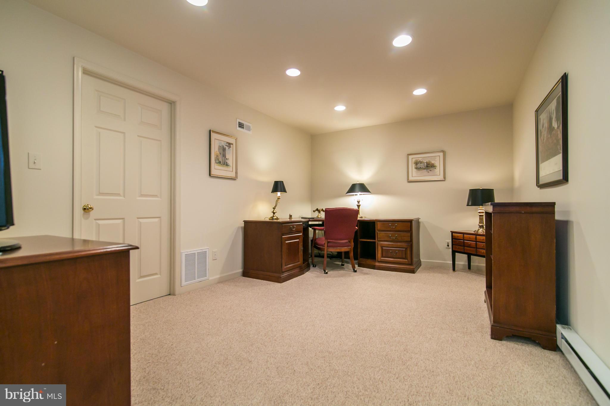 ROLLING VALLEY - Residential