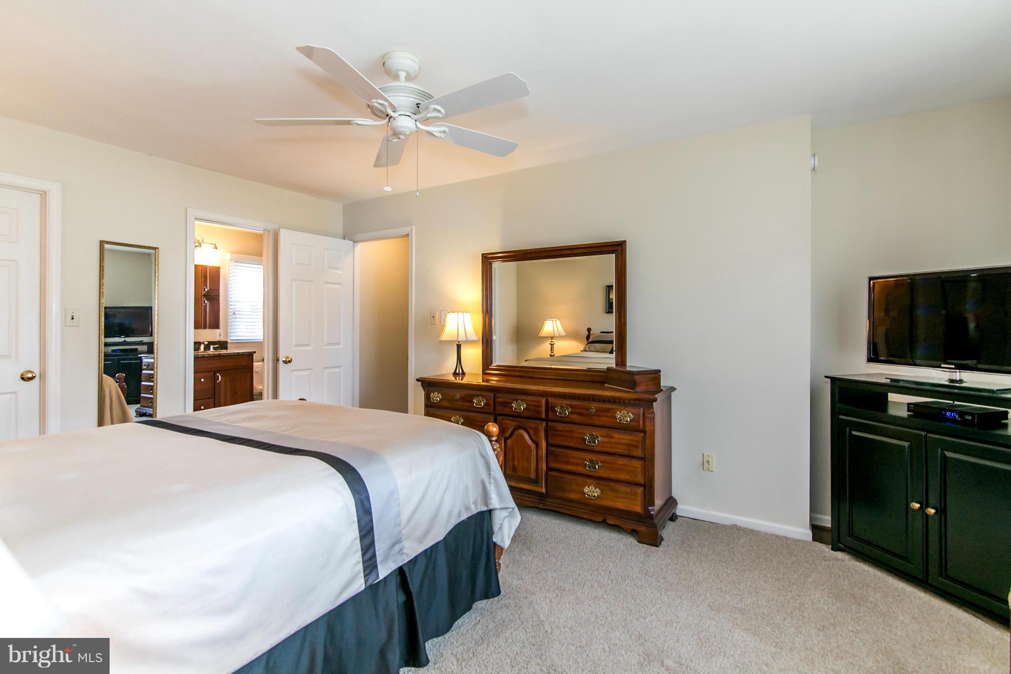 ROLLING VALLEY - Residential