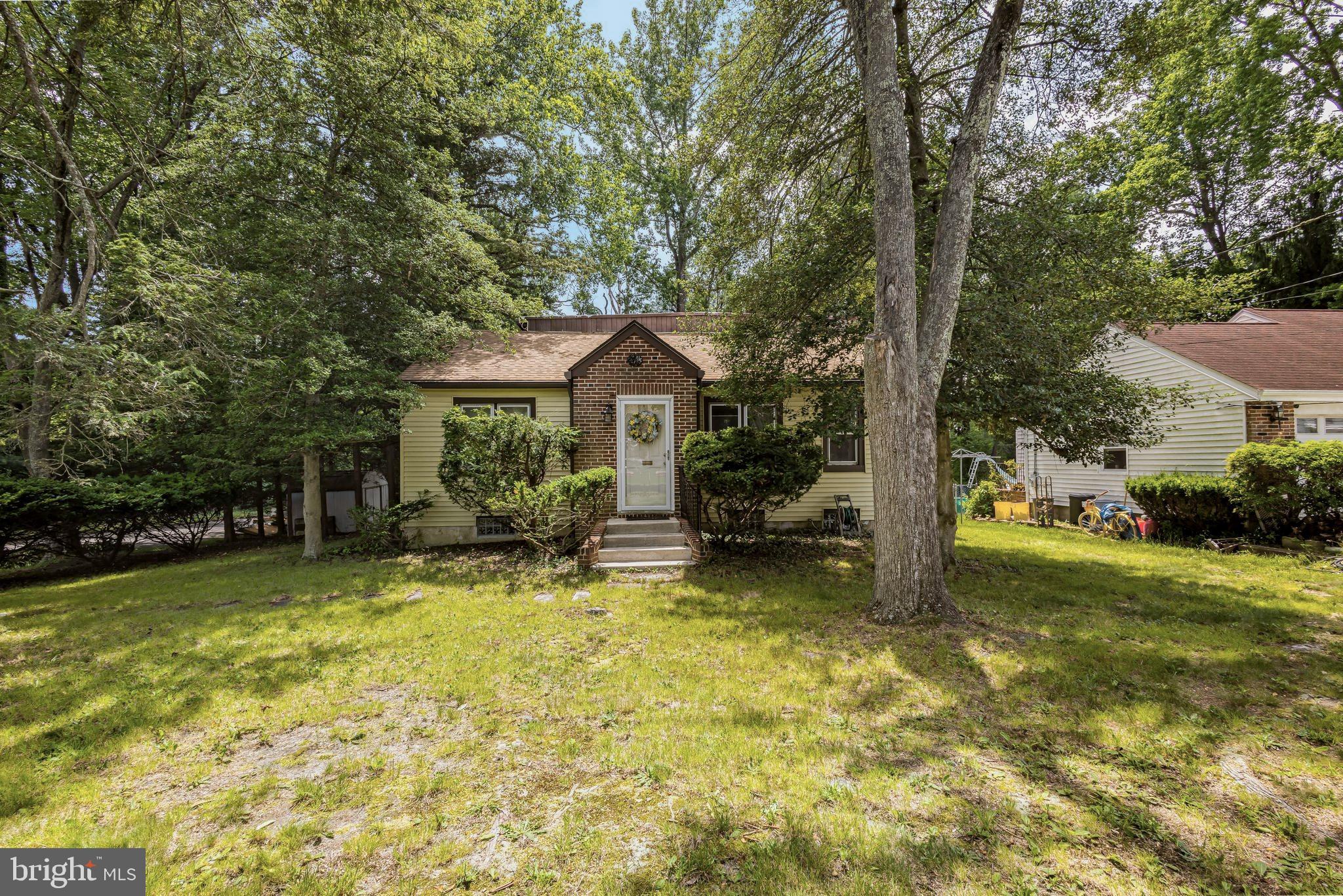 41 SPRING LAKE DRIVE