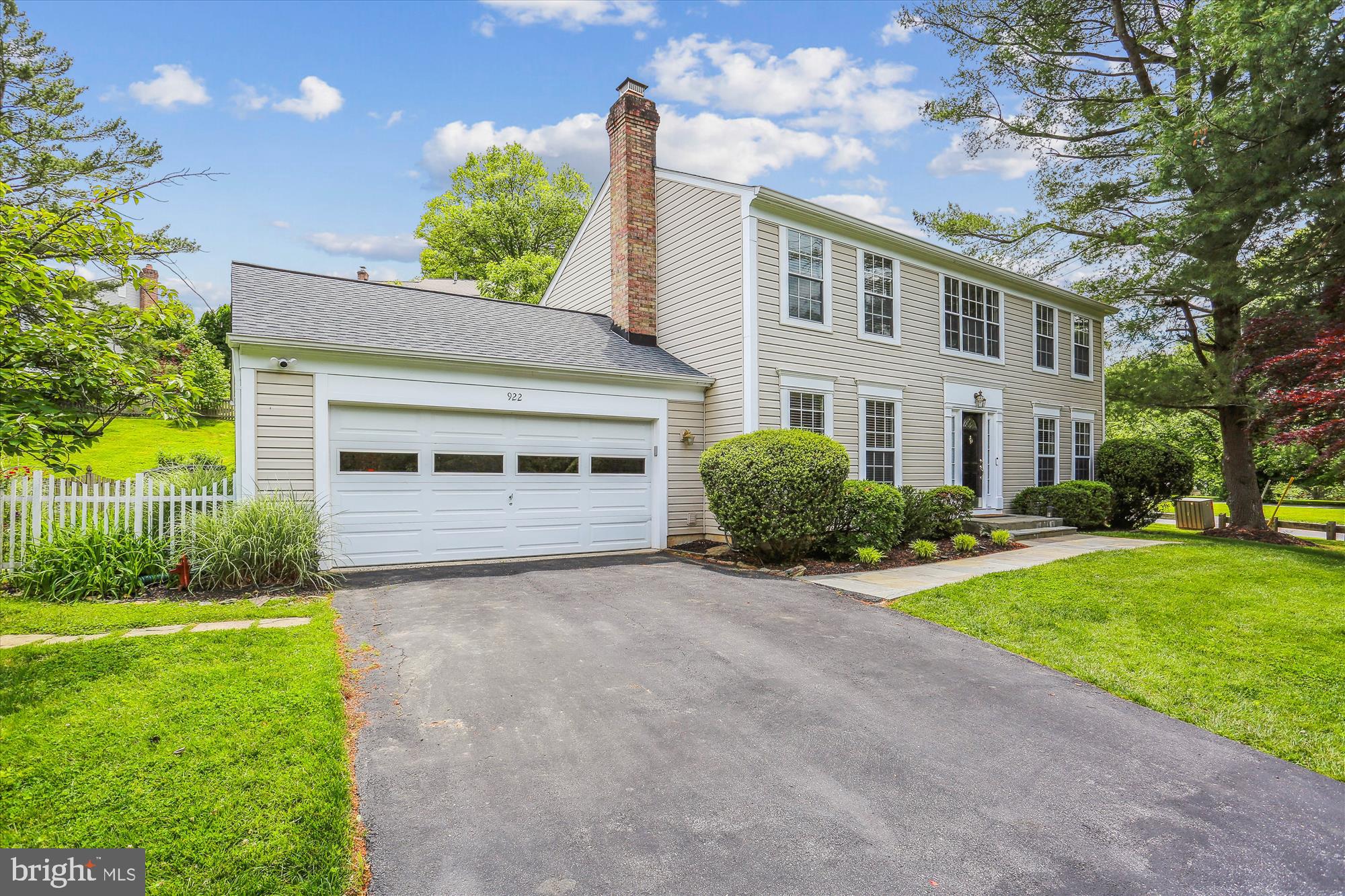 922 PHEASANT RUN DRIVE