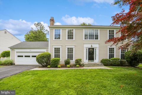 922 PHEASANT RUN DRIVE GAITHERSBURG MD 20878