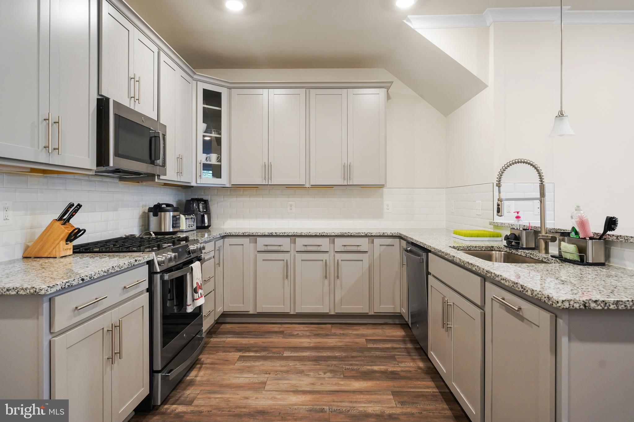 KINCORA - Residential