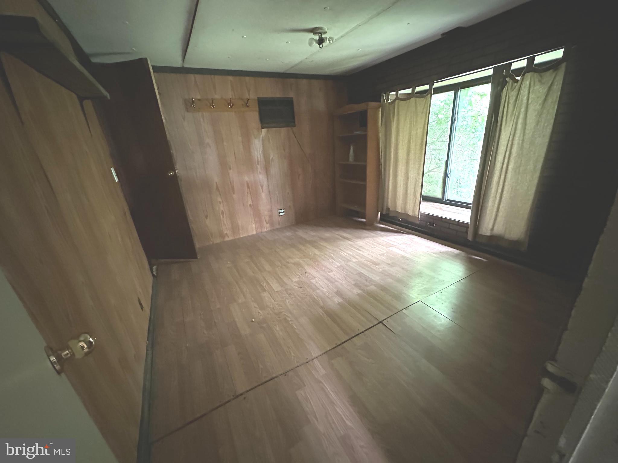 MC CONNELLSBURG - Residential