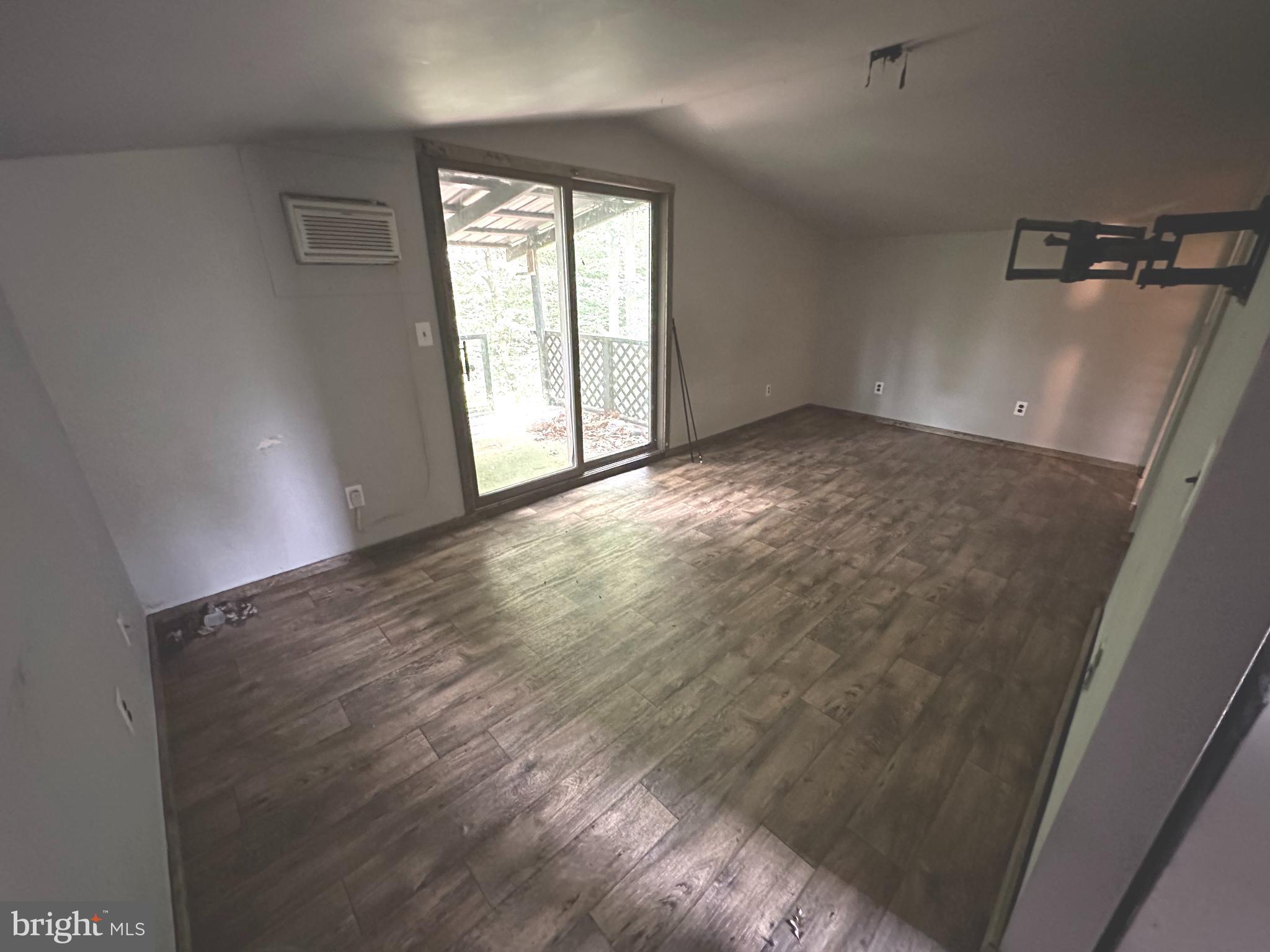 MC CONNELLSBURG - Residential